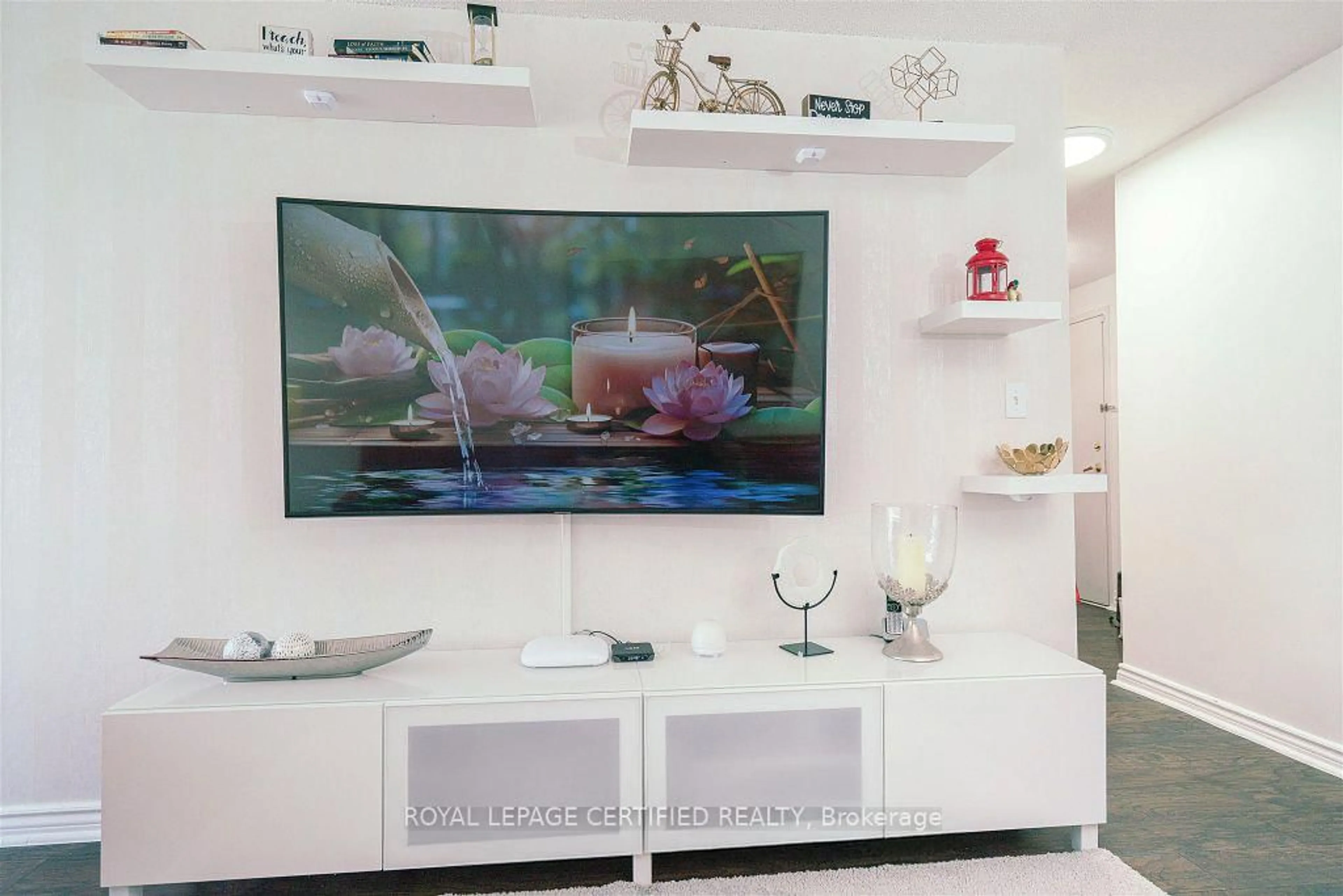 Home theater for 145 Hillcrest Ave #1907, Mississauga Ontario L5B 3Z1