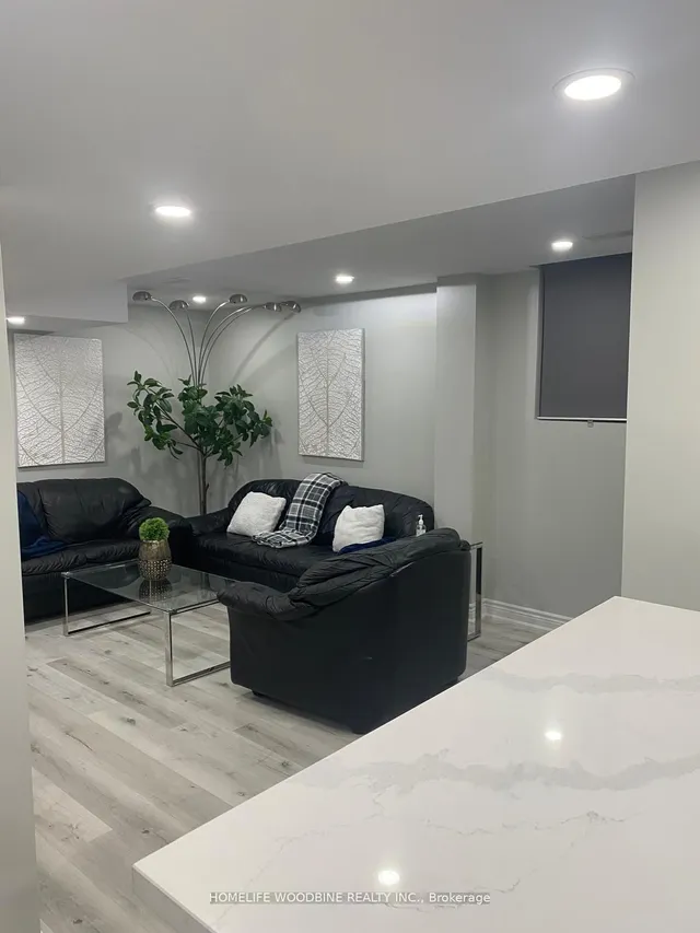 11 Darren Rd, Brampton 2