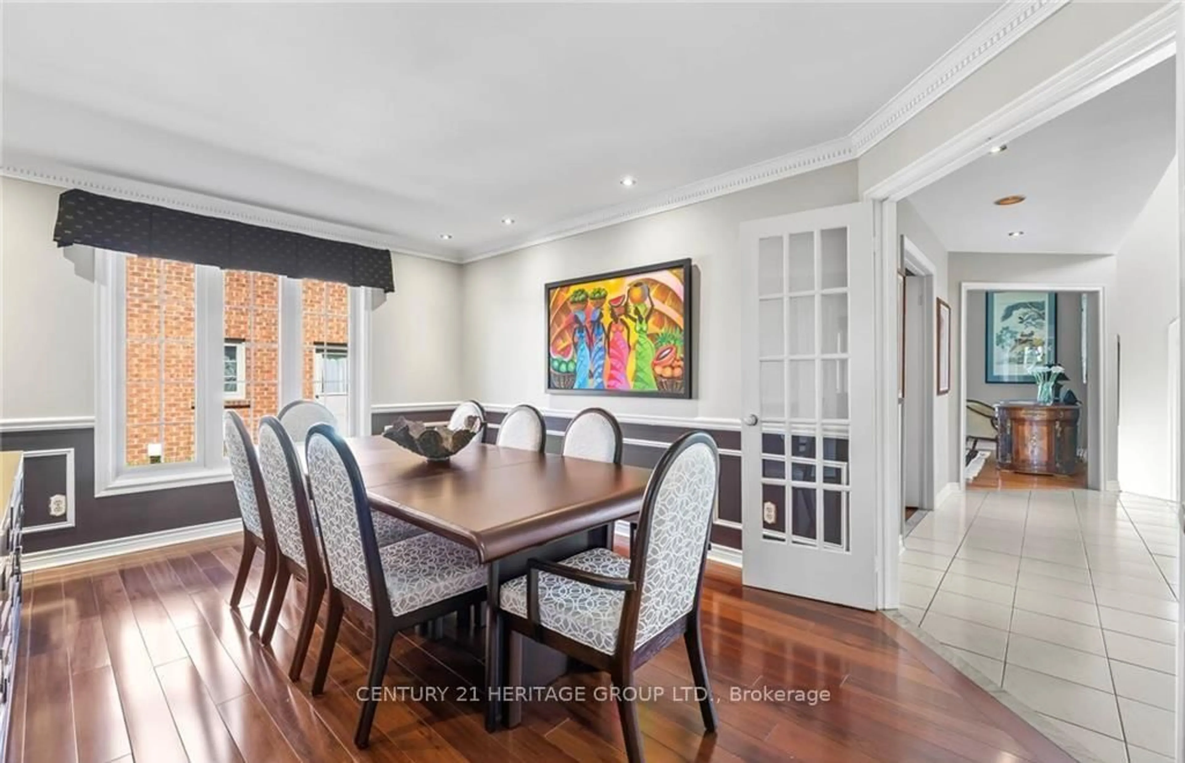 Dining room, unknown for 2010 Parklane Cres, Burlington Ontario L7M 3V5