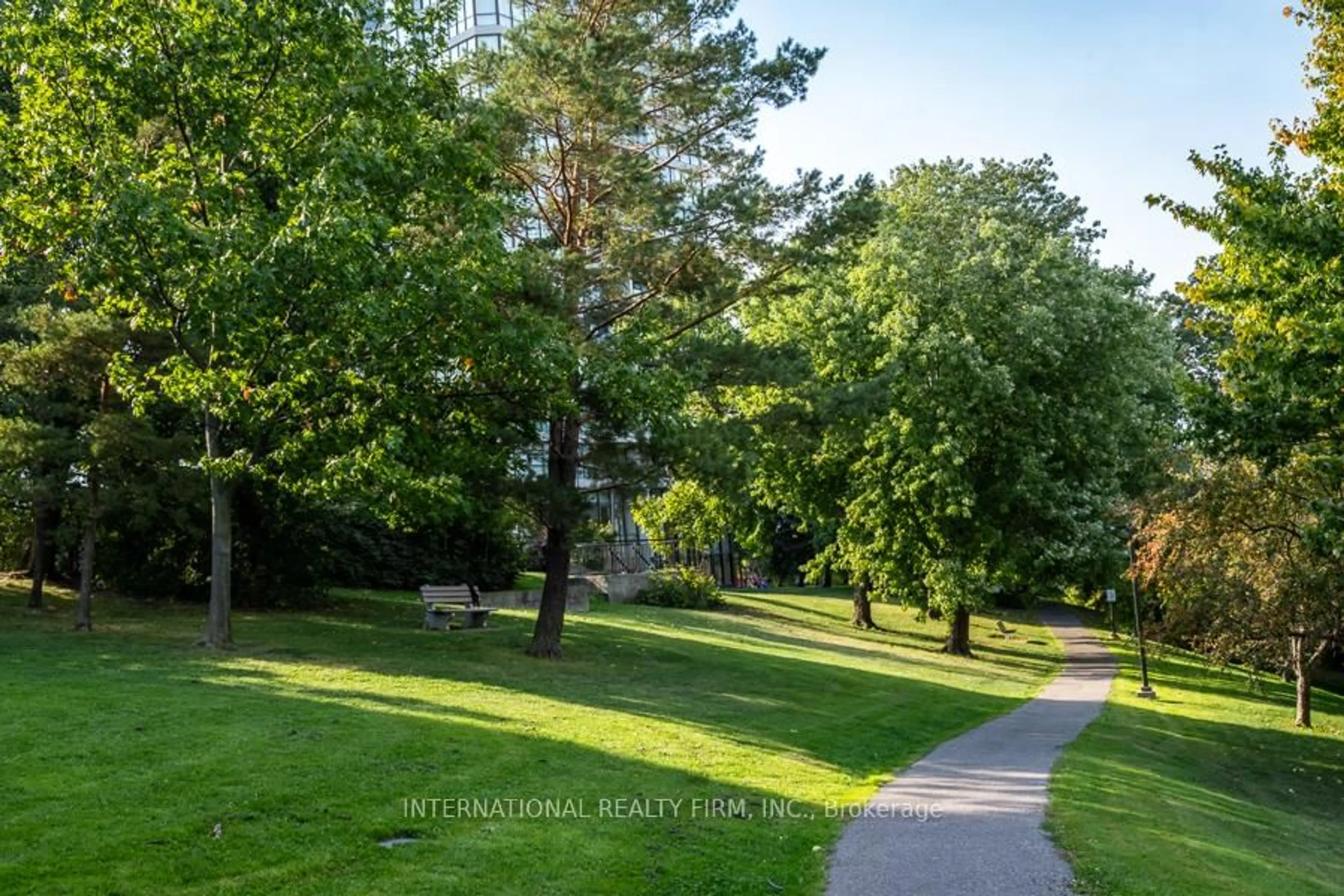 Unknown for 1 Rowntree Rd Rd #306, Toronto Ontario M9V 5G7