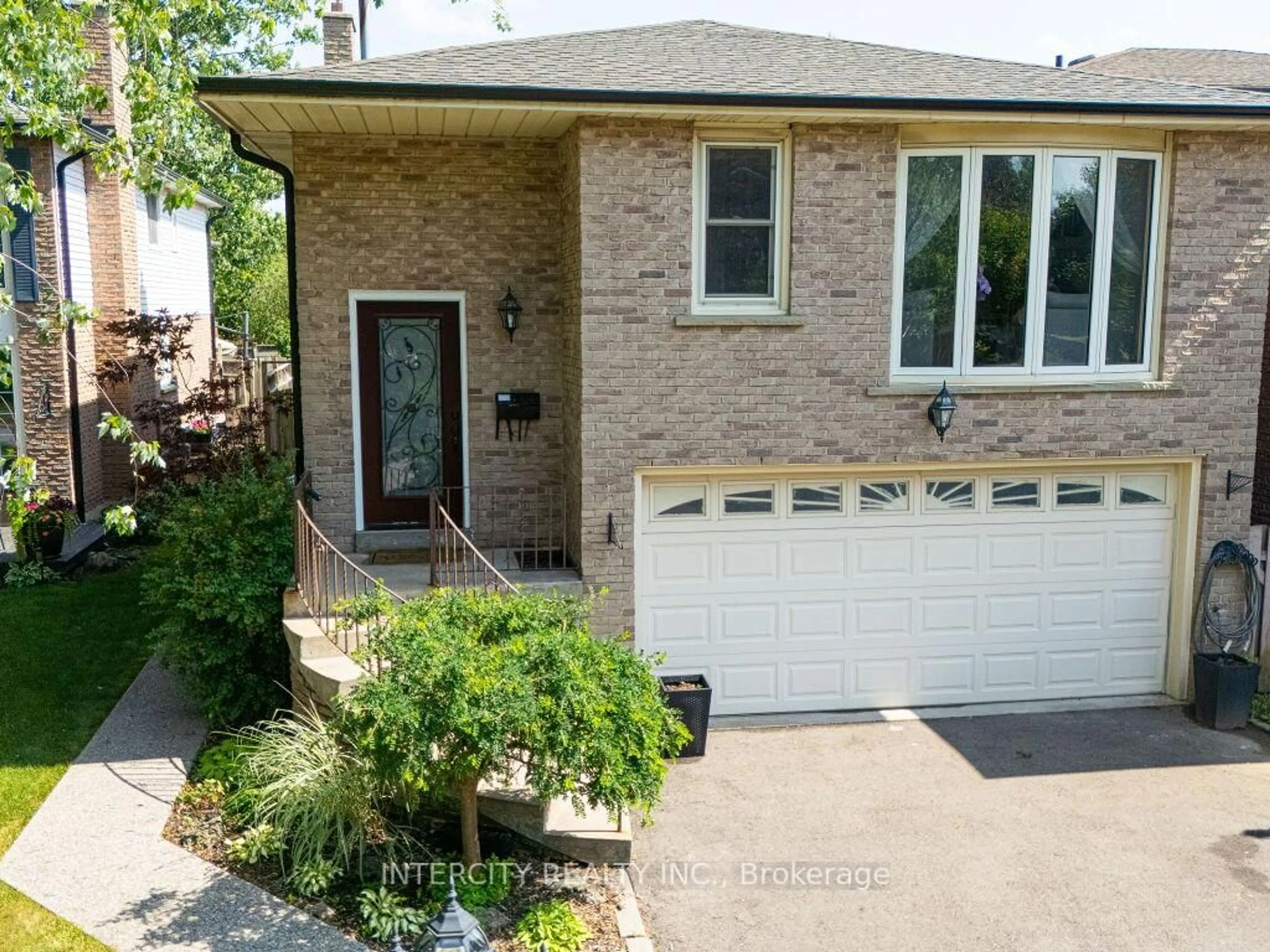 Home with brick exterior material, street for 841 Coulson Ave, Milton Ontario L9T 4K3