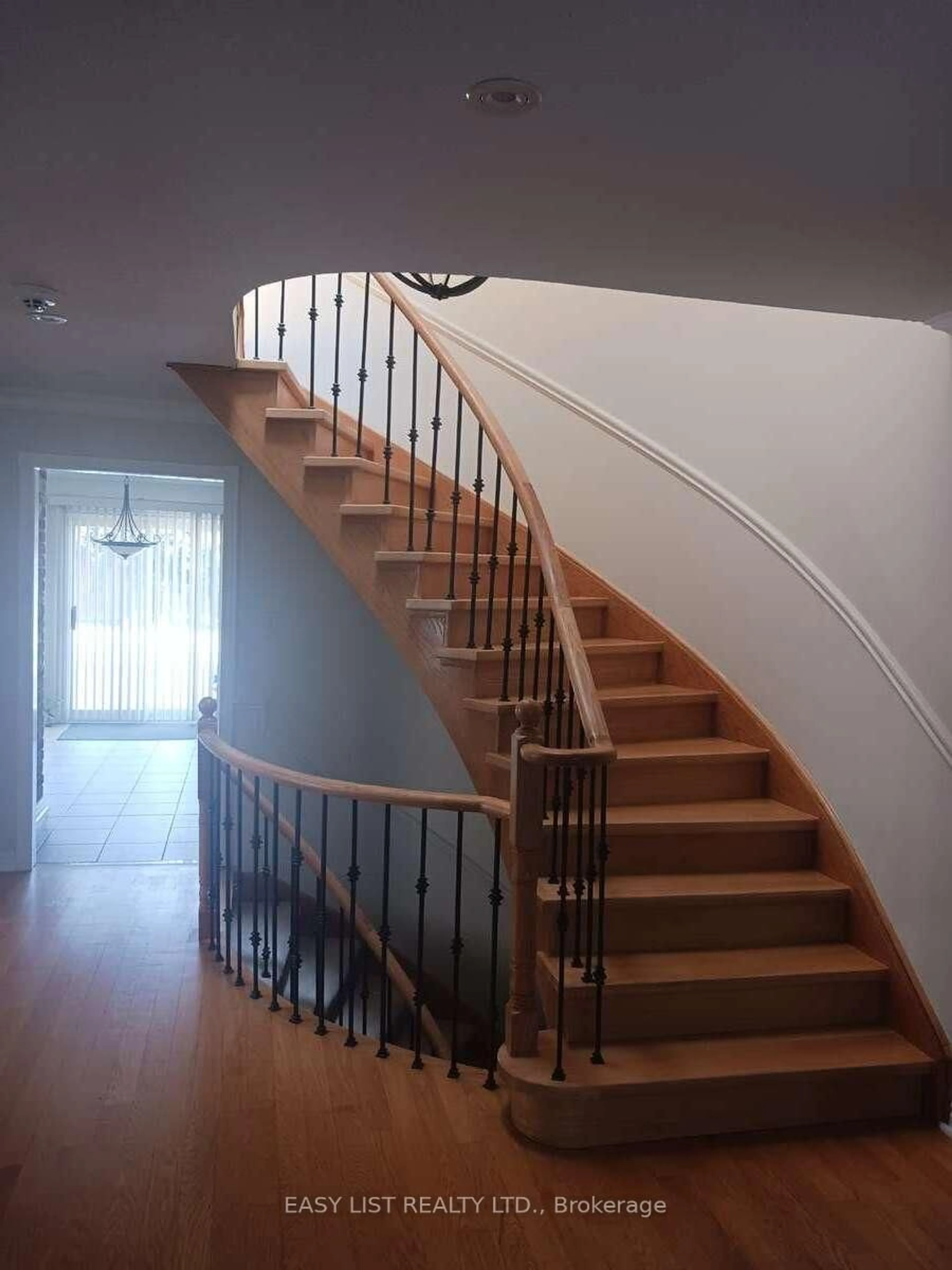 Stairs for 6 Mcarthur Hts, Brampton Ontario L6Z 3N3