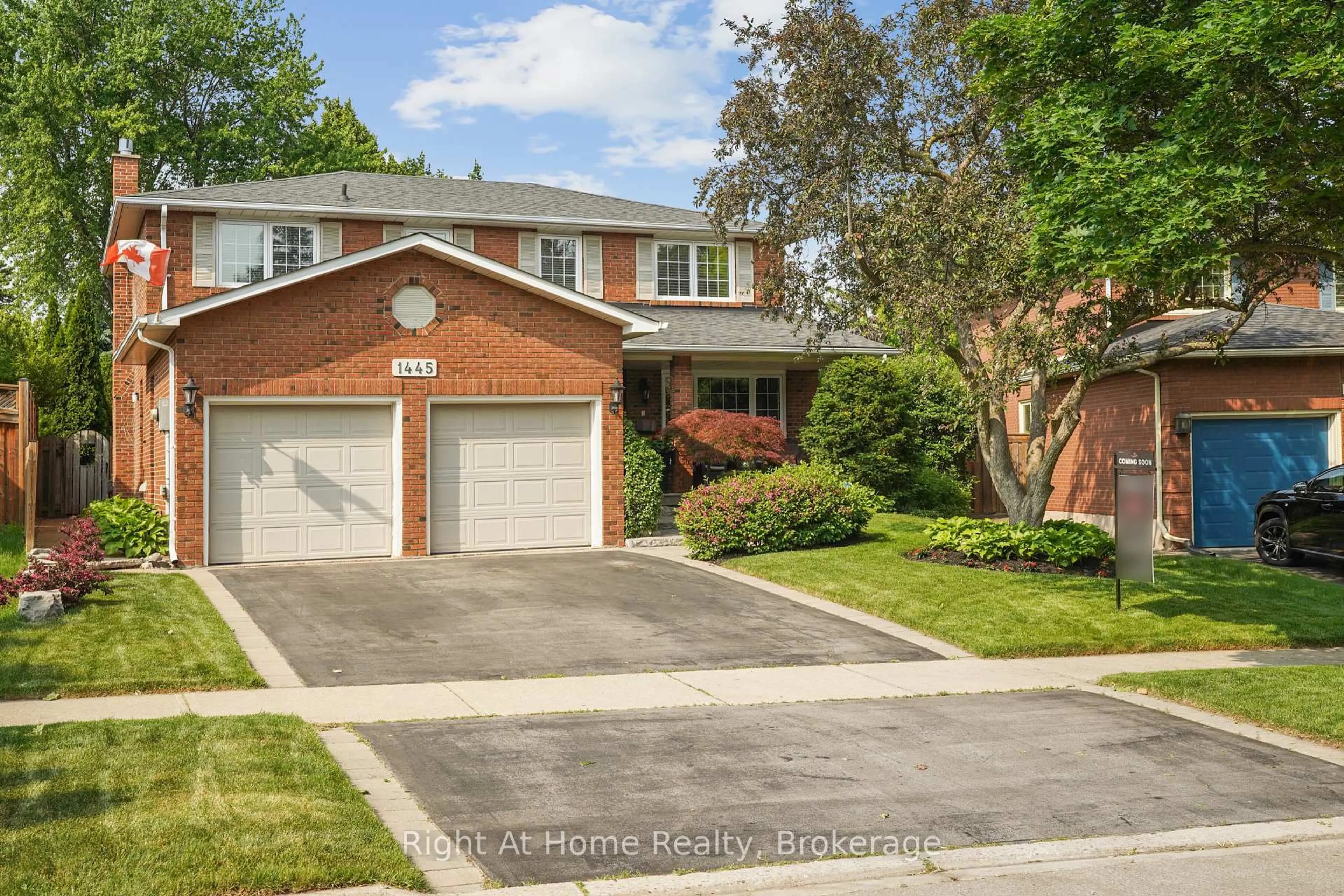 Home with brick exterior material, street for 1445 Golden Meadow Tr, Oakville Ontario L6H 3G9