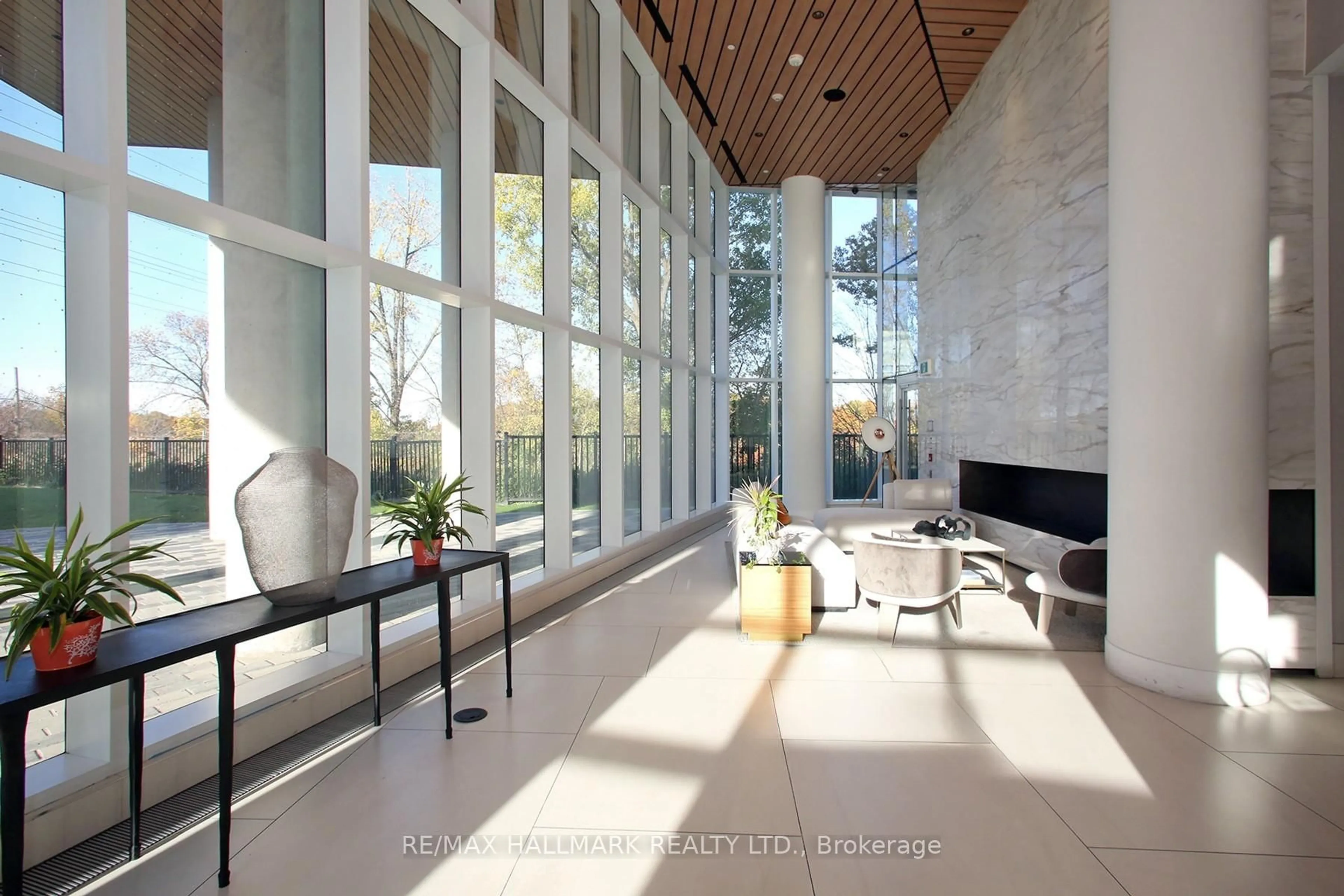 Indoor foyer for 20 Brin Dr #1904, Toronto Ontario M8X 0B2