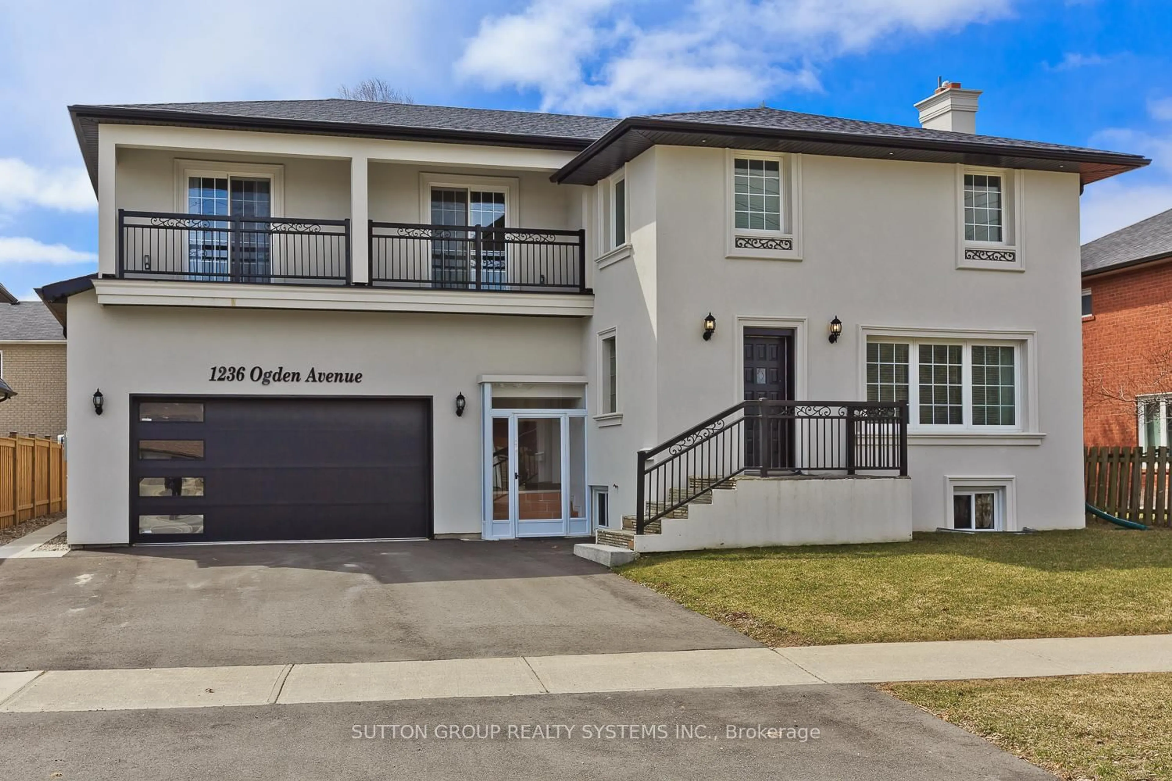 Unknown for 1236 Ogden Ave, Mississauga Ontario L5E 2H4