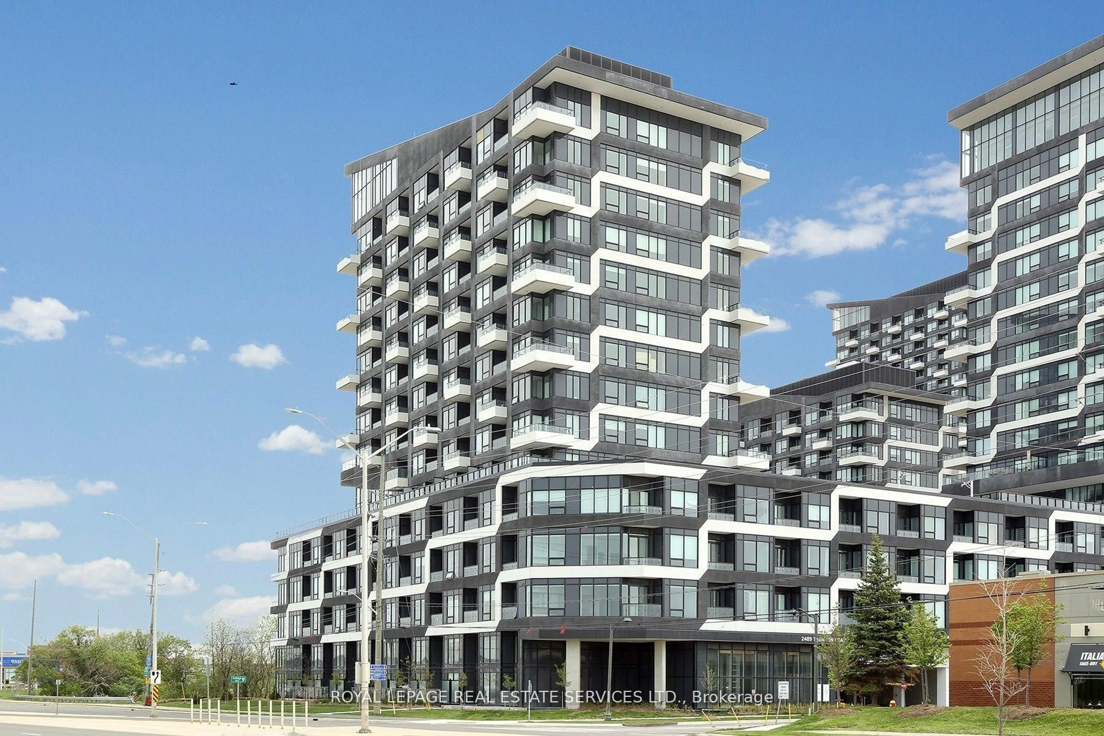 Blurry image for 2489 Taunton Rd #414, Oakville Ontario L6H 3R9