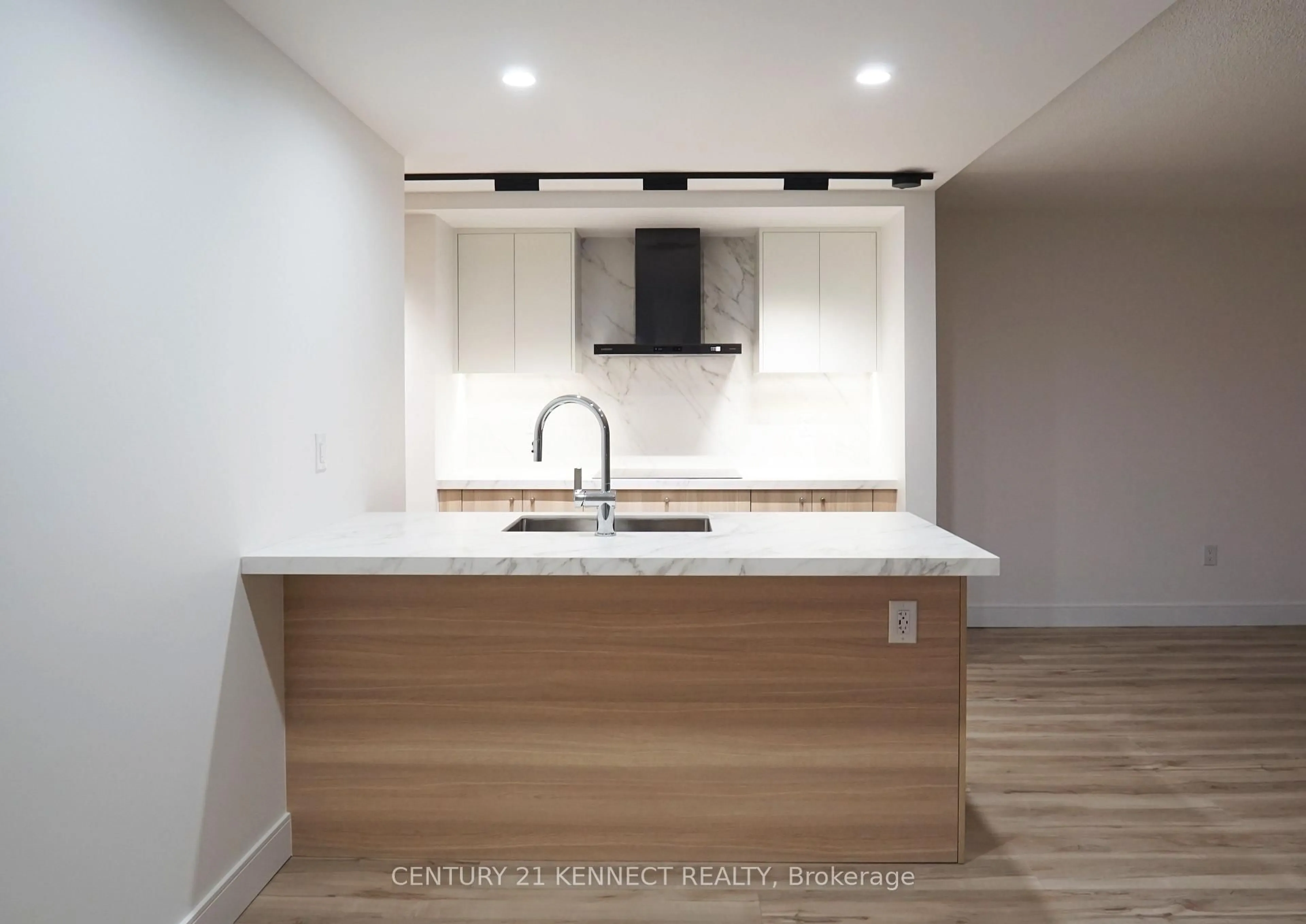 Open concept kitchen, unknown for 3170 Kirwin Ave #1601, Mississauga Ontario L5A 3R1