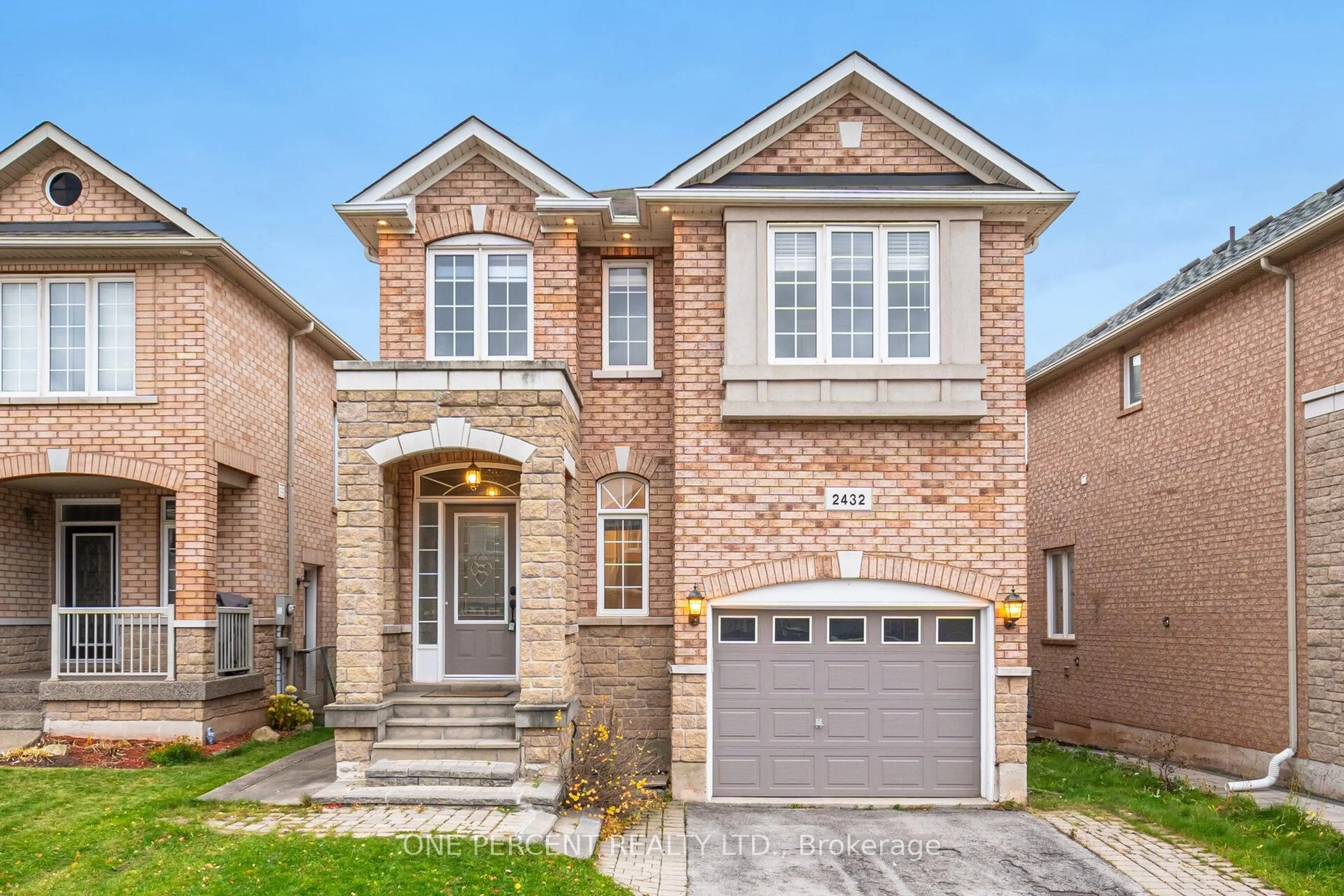 Home with brick exterior material, street for 2432 Hilda Dr, Oakville Ontario L6H 7N3