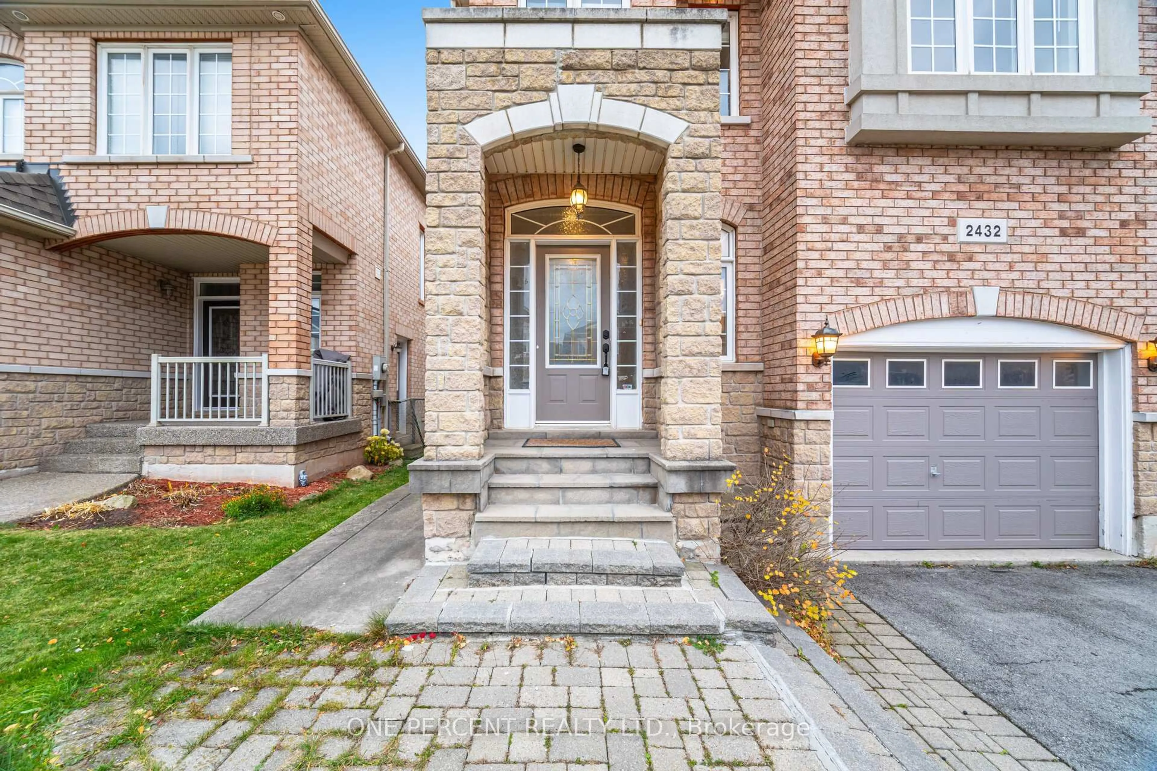 Home with brick exterior material, street for 2432 Hilda Dr, Oakville Ontario L6H 7N3
