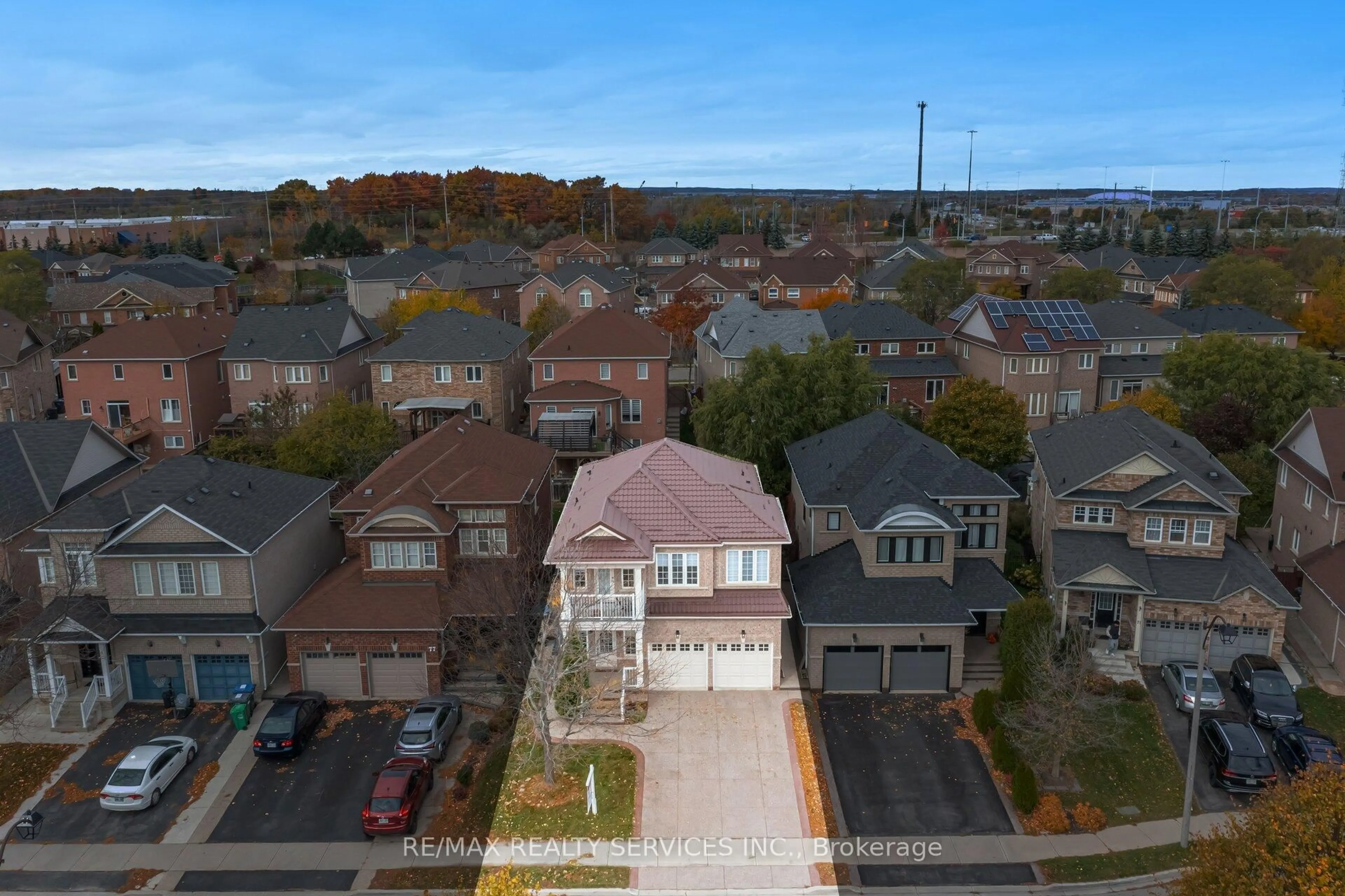 A pic from outside/outdoor area/front of a property/back of a property/a pic from drone, street for 75 Harbourtown Cres, Brampton Ontario L6V 4P5