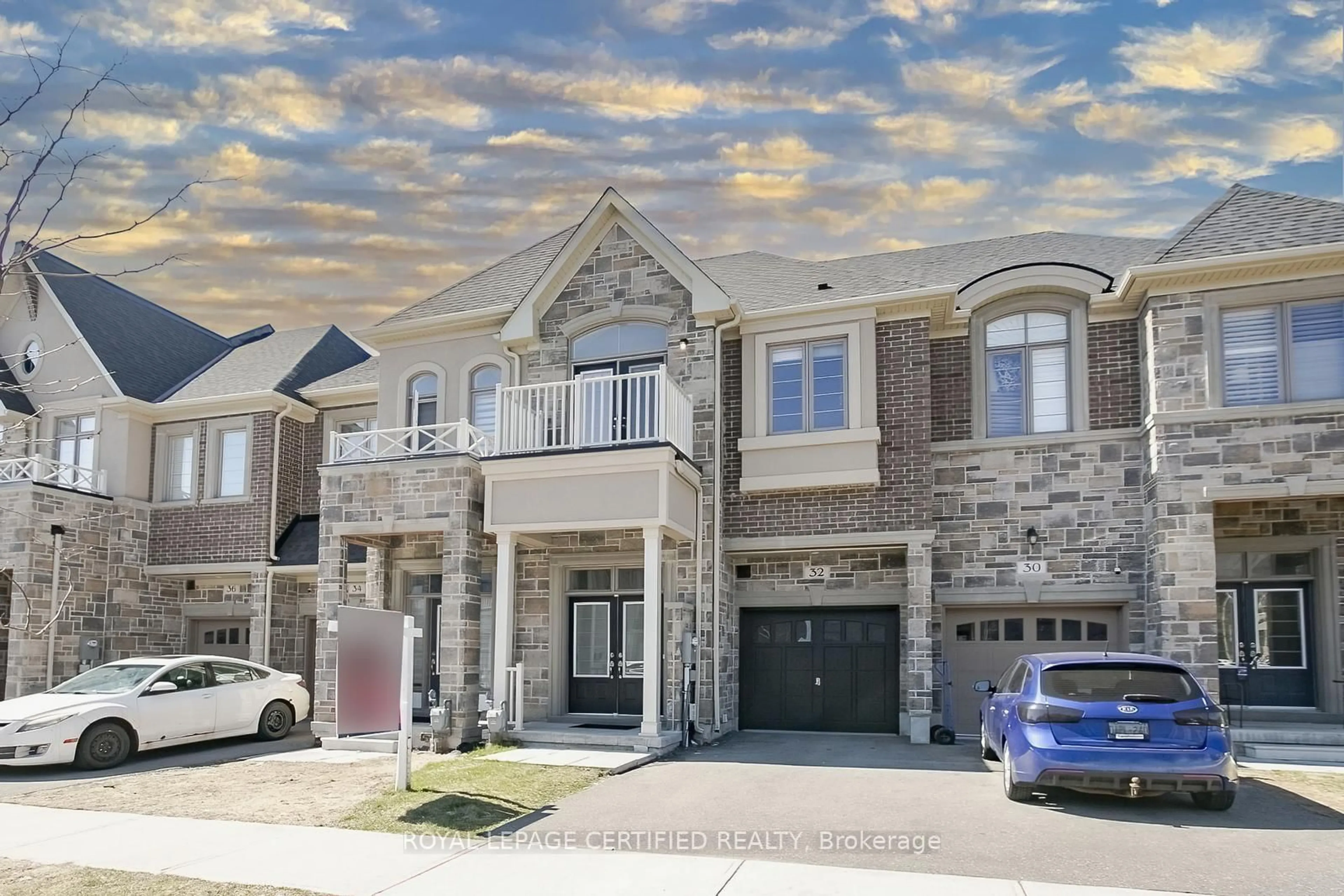 Home with brick exterior material, street for 32 Dalbeattie Dr, Brampton Ontario L6Y 6H6