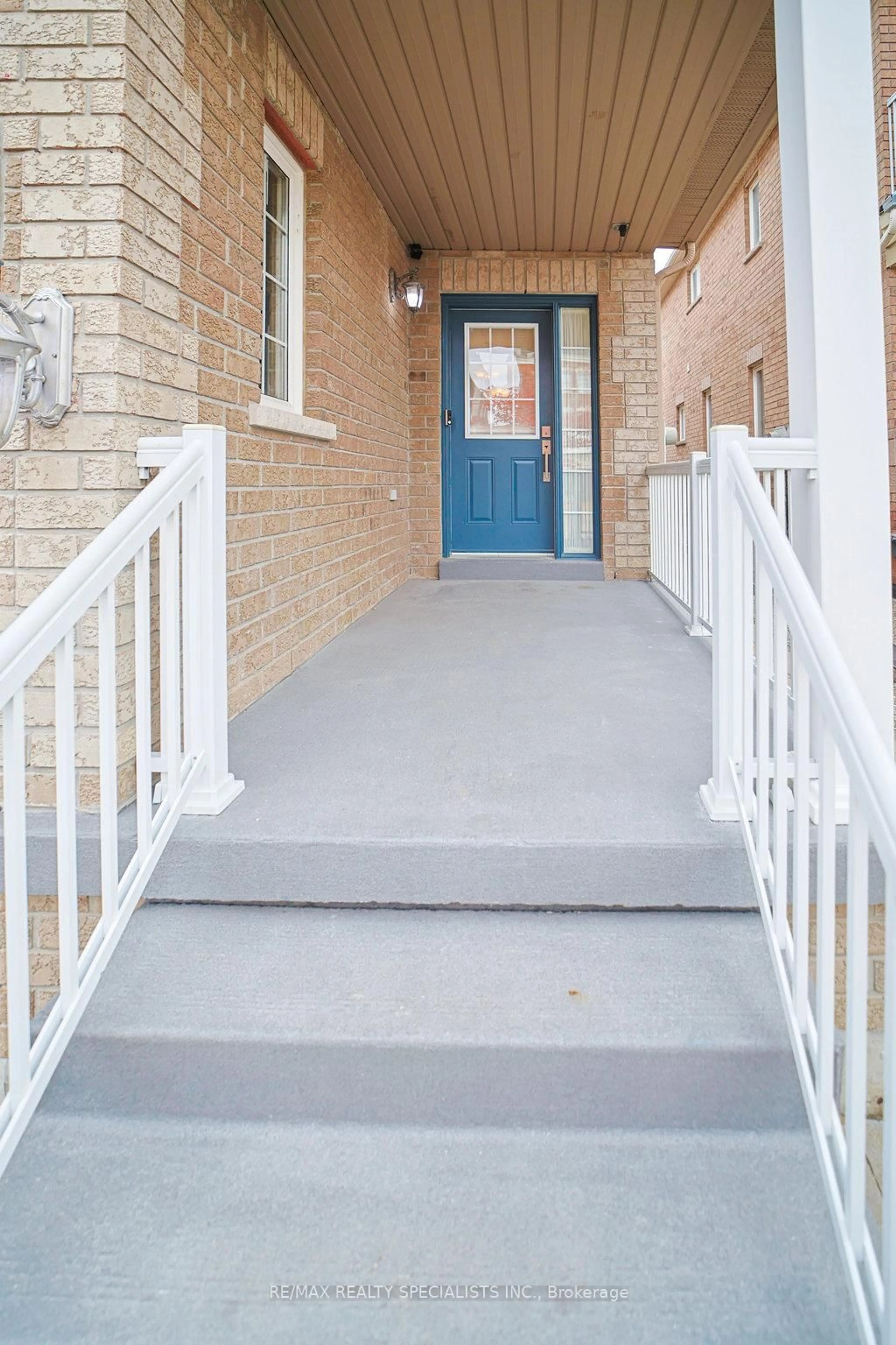 Unknown for 3056 Mission Hill Dr, Mississauga Ontario L5M 0C1