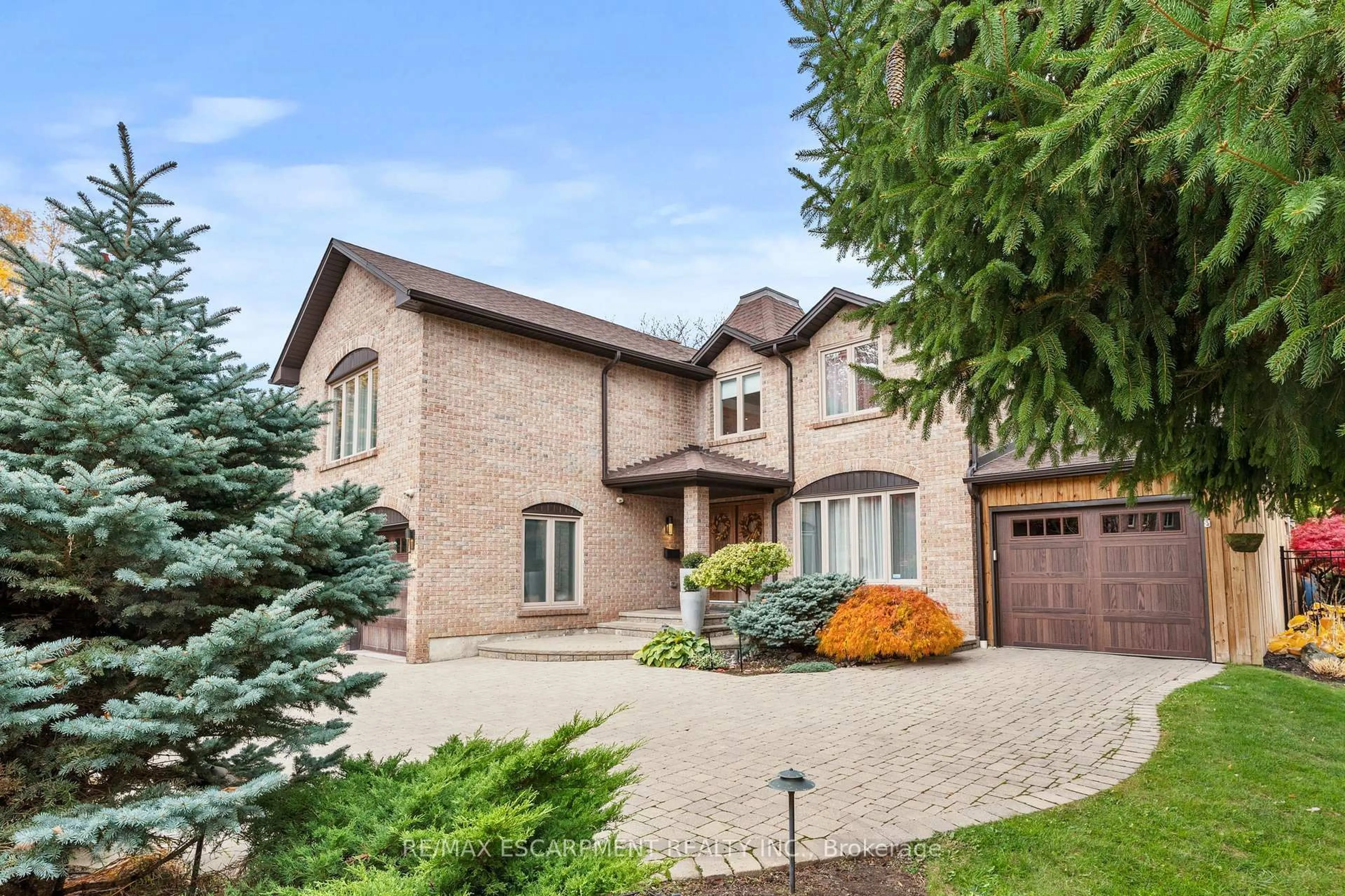 Home with brick exterior material, street for 1759 Featherston Crt, Mississauga Ontario L5L 3E2