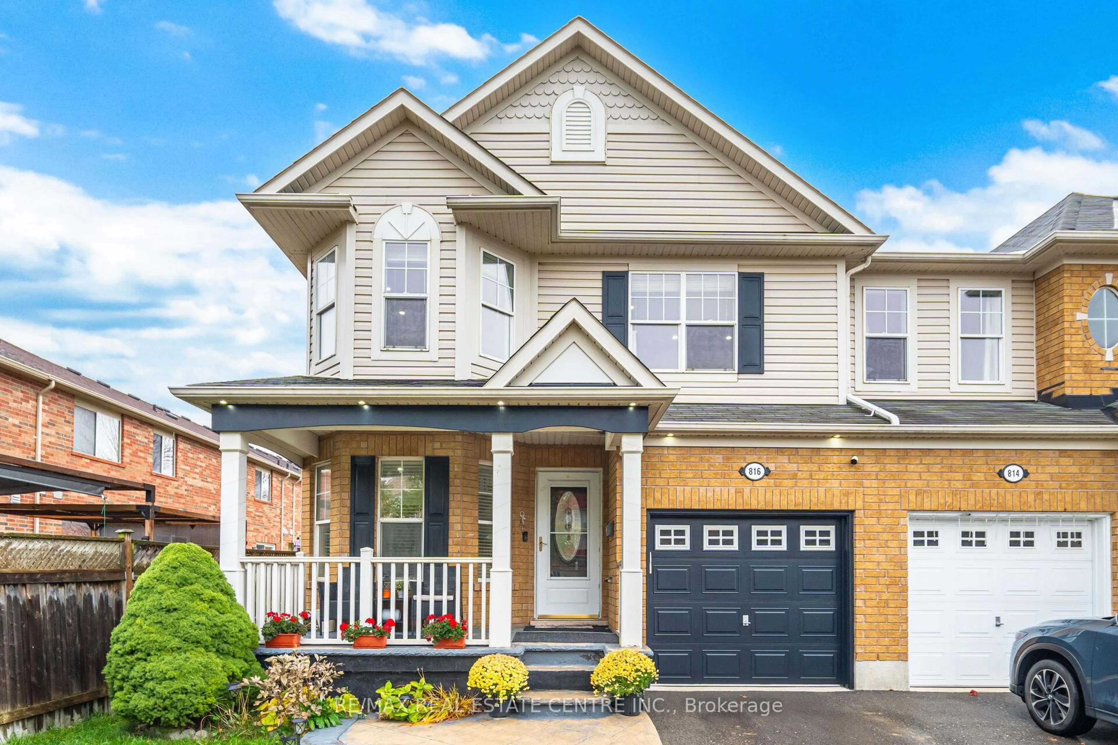 Home with brick exterior material, street for 816 Hepburn Rd, Milton Ontario L9T 0K6