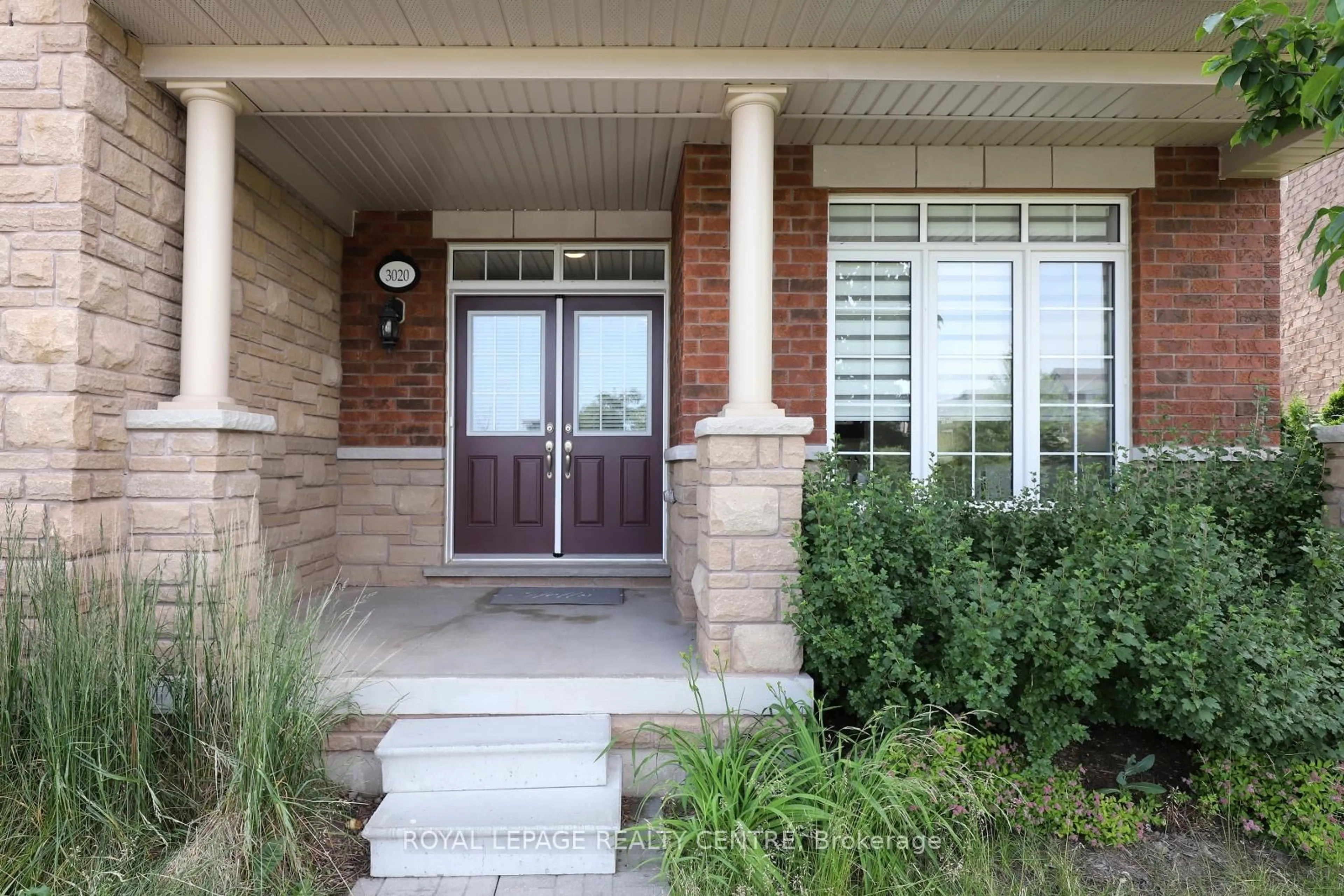 Home with brick exterior material, street for 3020 George Savage Ave, Oakville Ontario L6M 0Z1