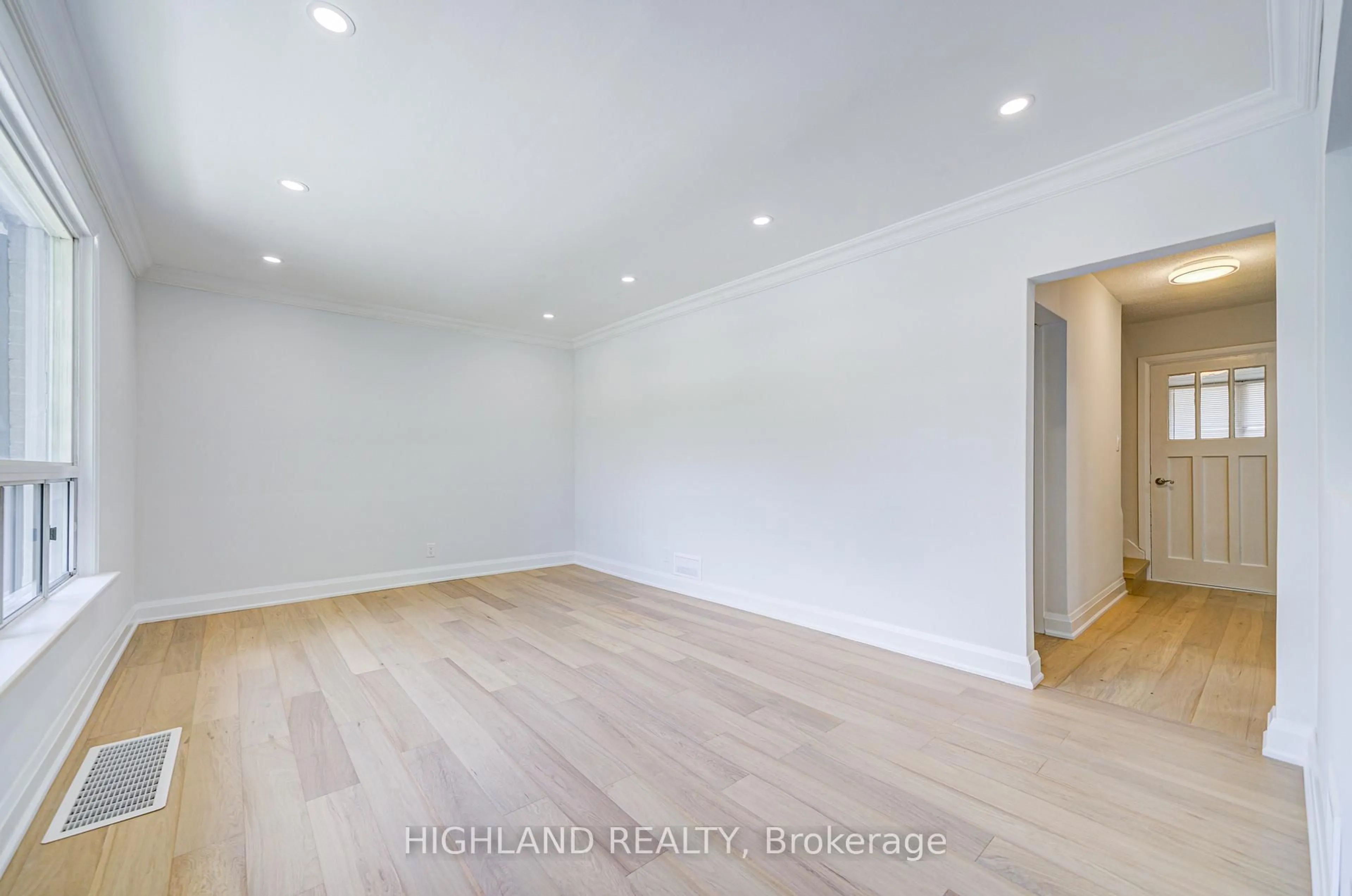 A pic of a room for 38 Esmond Cres, Toronto Ontario M9W 1T4