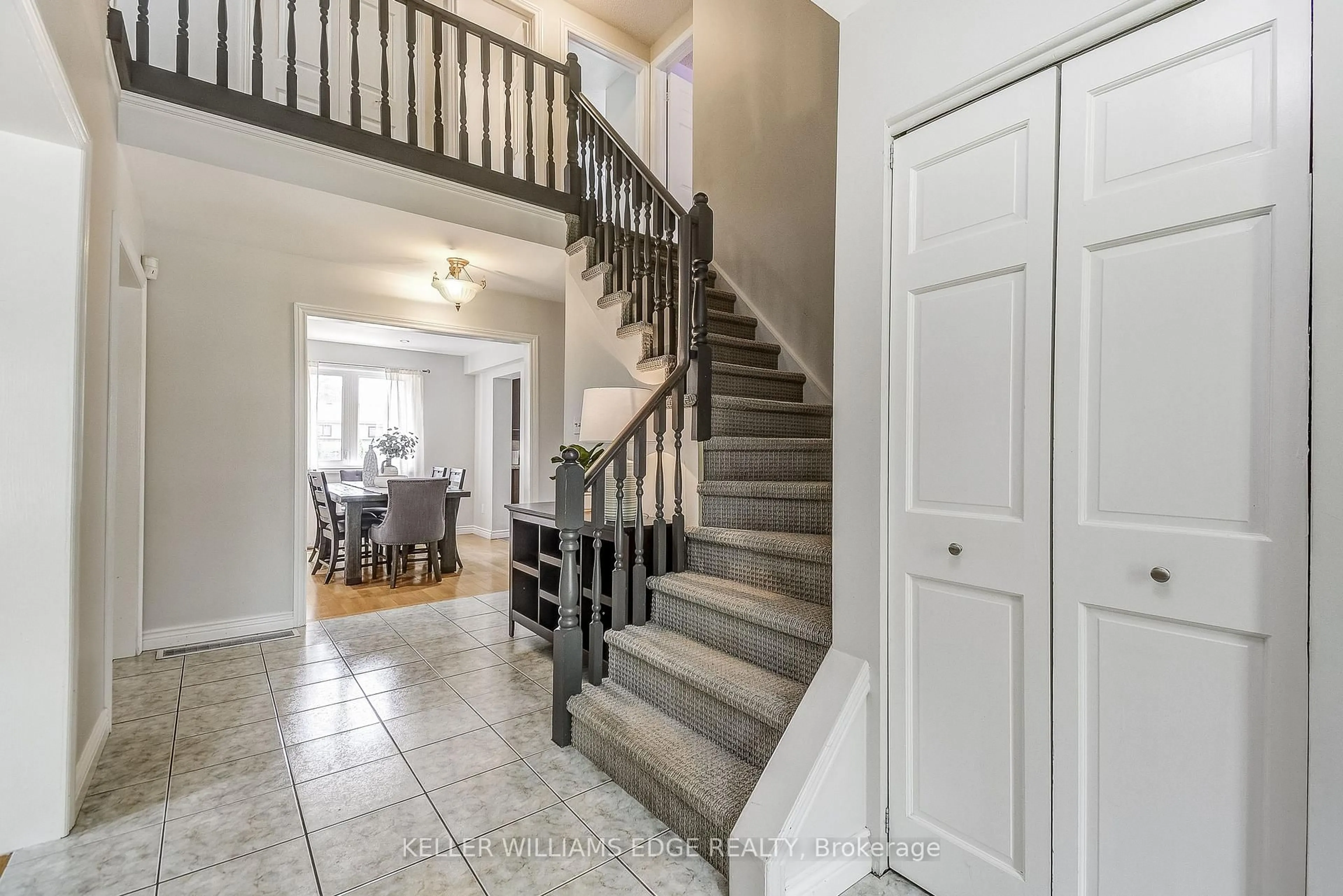 Unknown for 2212 Melissa Cres, Burlington Ontario L7P 4J7