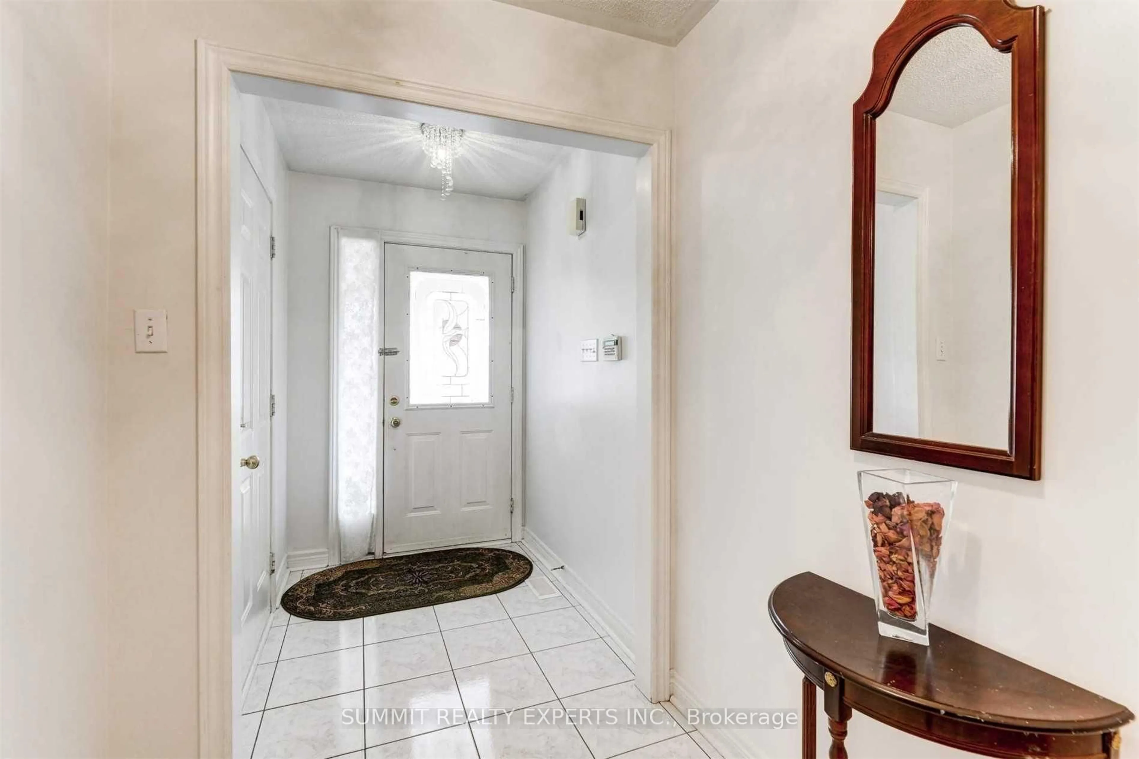 Indoor entryway for 26 Great Plains St, Brampton Ontario L6R 1Z5