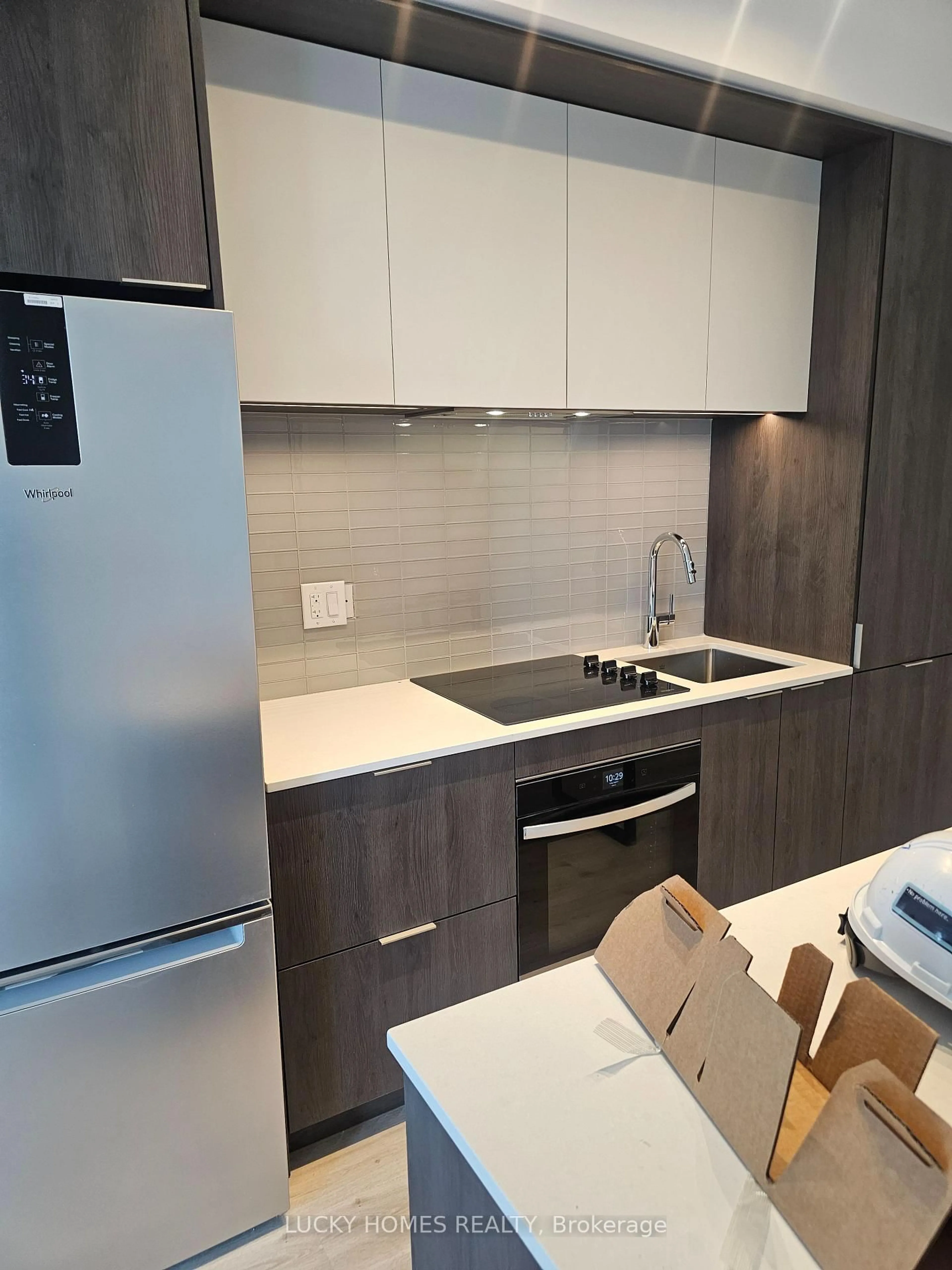 Standard kitchen, unknown for 395 Square One Dr #2311, Mississauga Ontario L5B 0C6