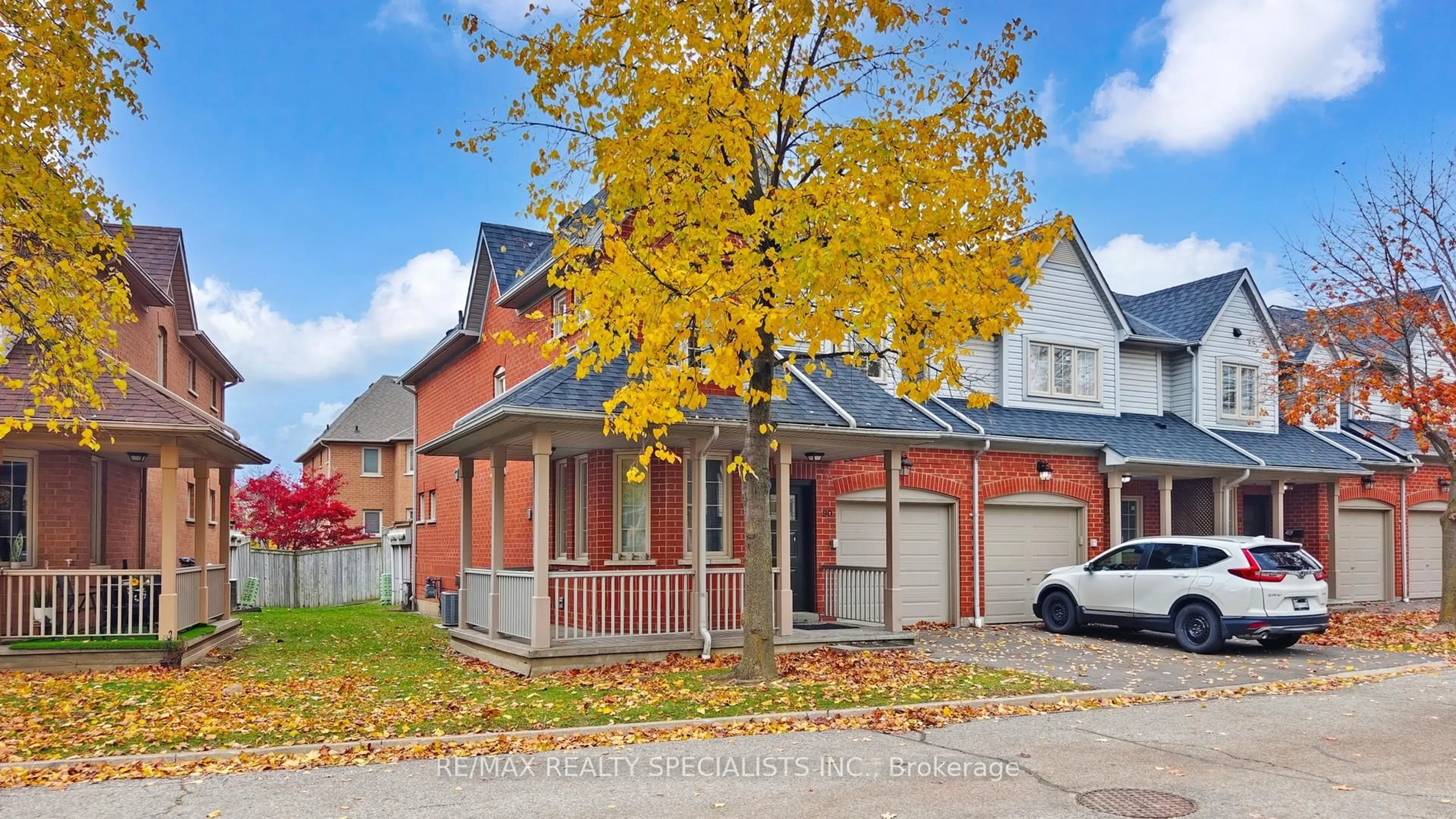 Home with brick exterior material, street for 5223 Fairford Cres #90, Mississauga Ontario L5V 2M6