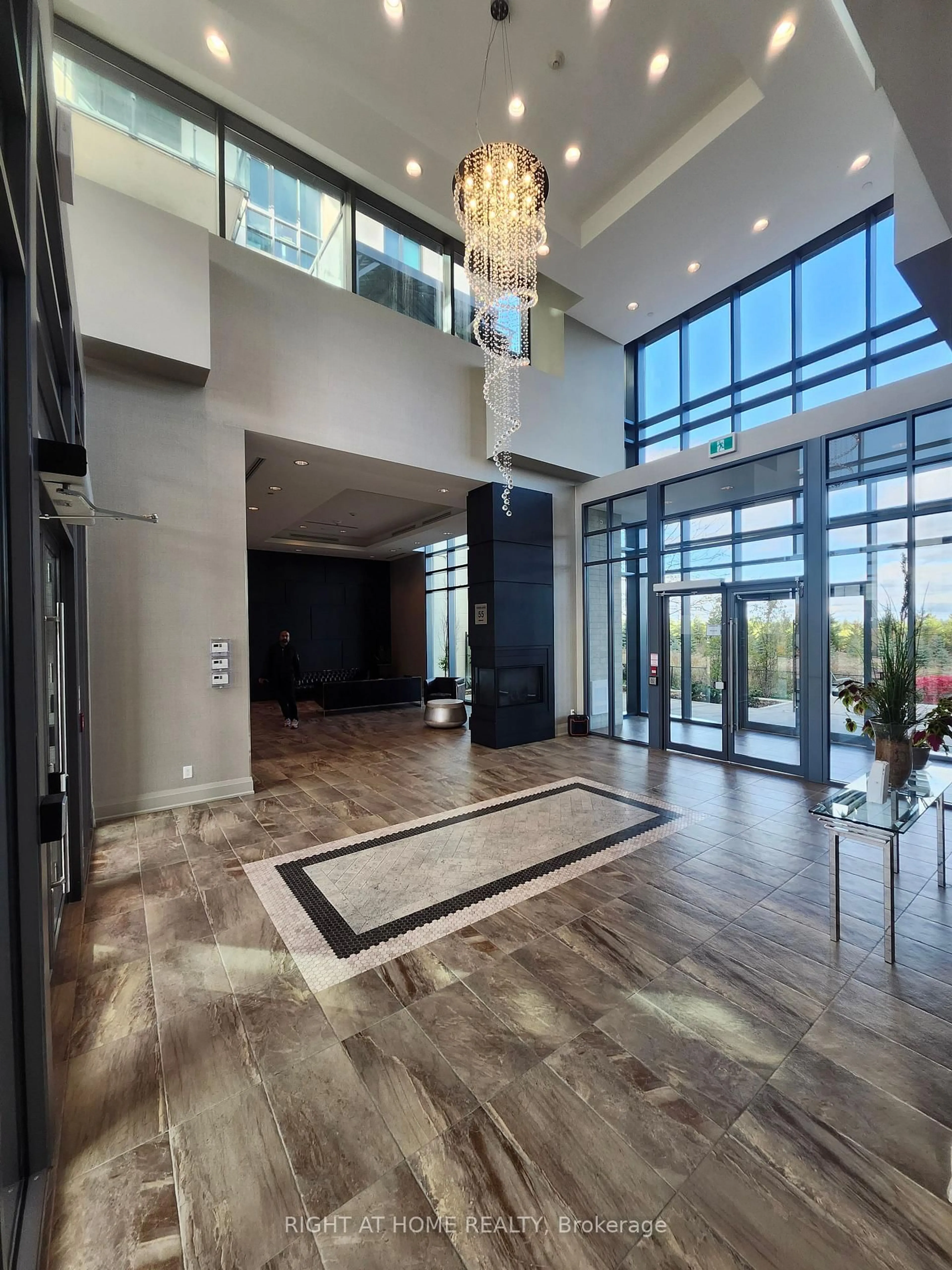 Indoor foyer for 65 Yorkland Blvd #109, Brampton Ontario L6P 4M5