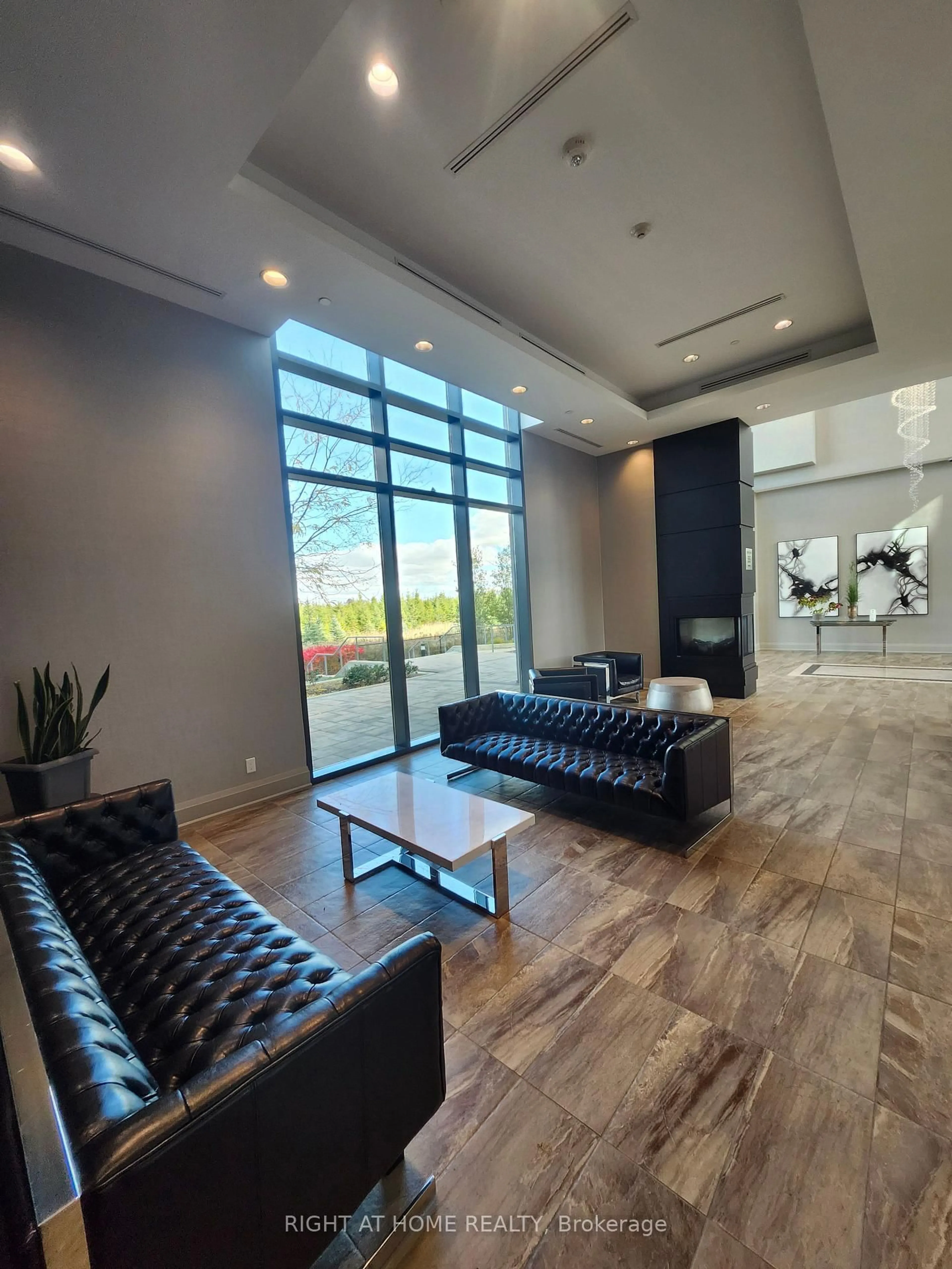 Lobby for 65 Yorkland Blvd #109, Brampton Ontario L6P 4M5