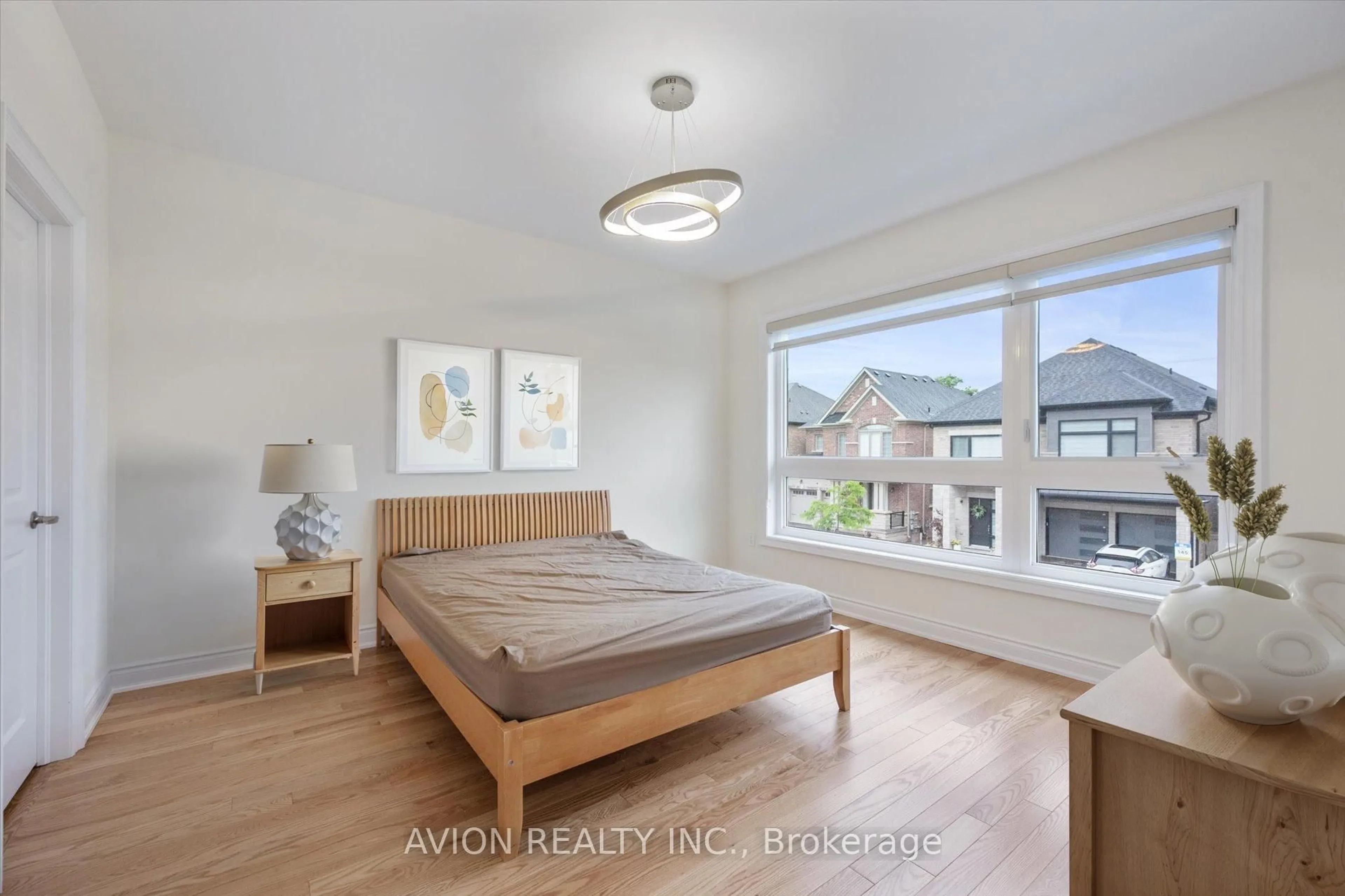 A pic of a room for 2417 Edward Leaver Tr, Oakville Ontario L6M 5L6