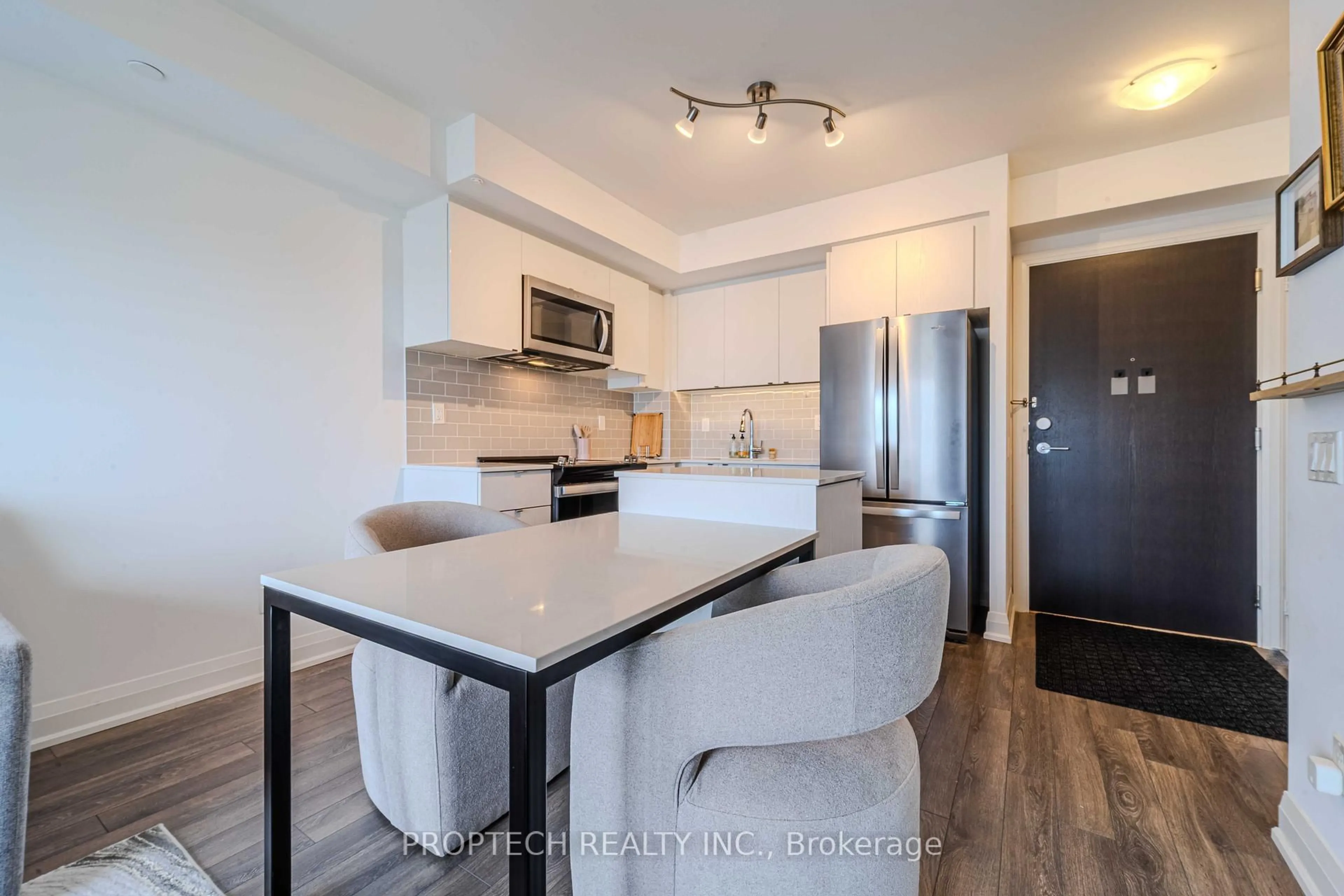 Open concept kitchen, unknown for 1461 Lawrence Ave #1103, Toronto Ontario M6L 0A6
