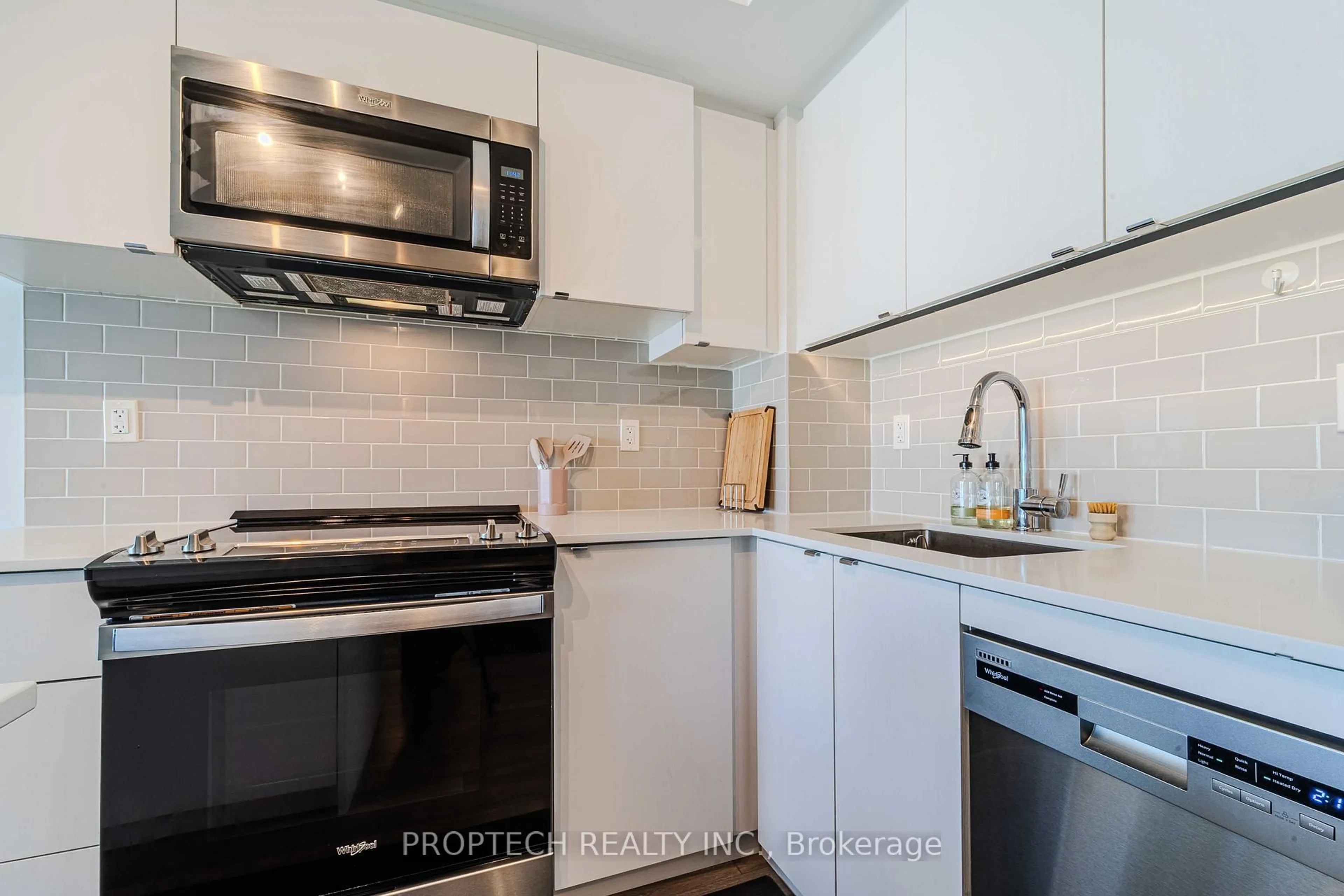 Standard kitchen, unknown for 1461 Lawrence Ave #1103, Toronto Ontario M6L 0A6