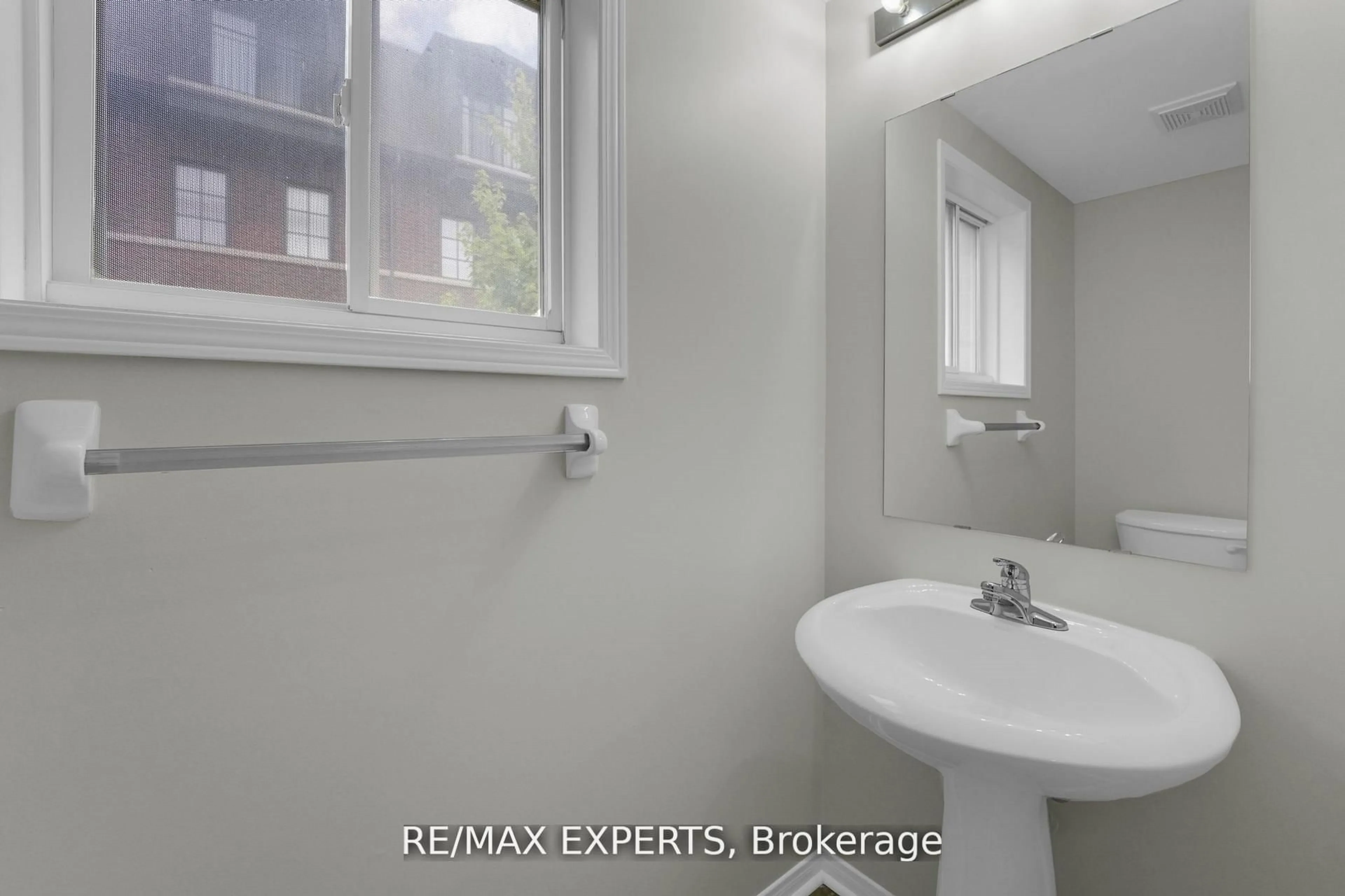 Standard bathroom, unknown for 86 Joymar Dr #120, Mississauga Ontario L5M 7Z6