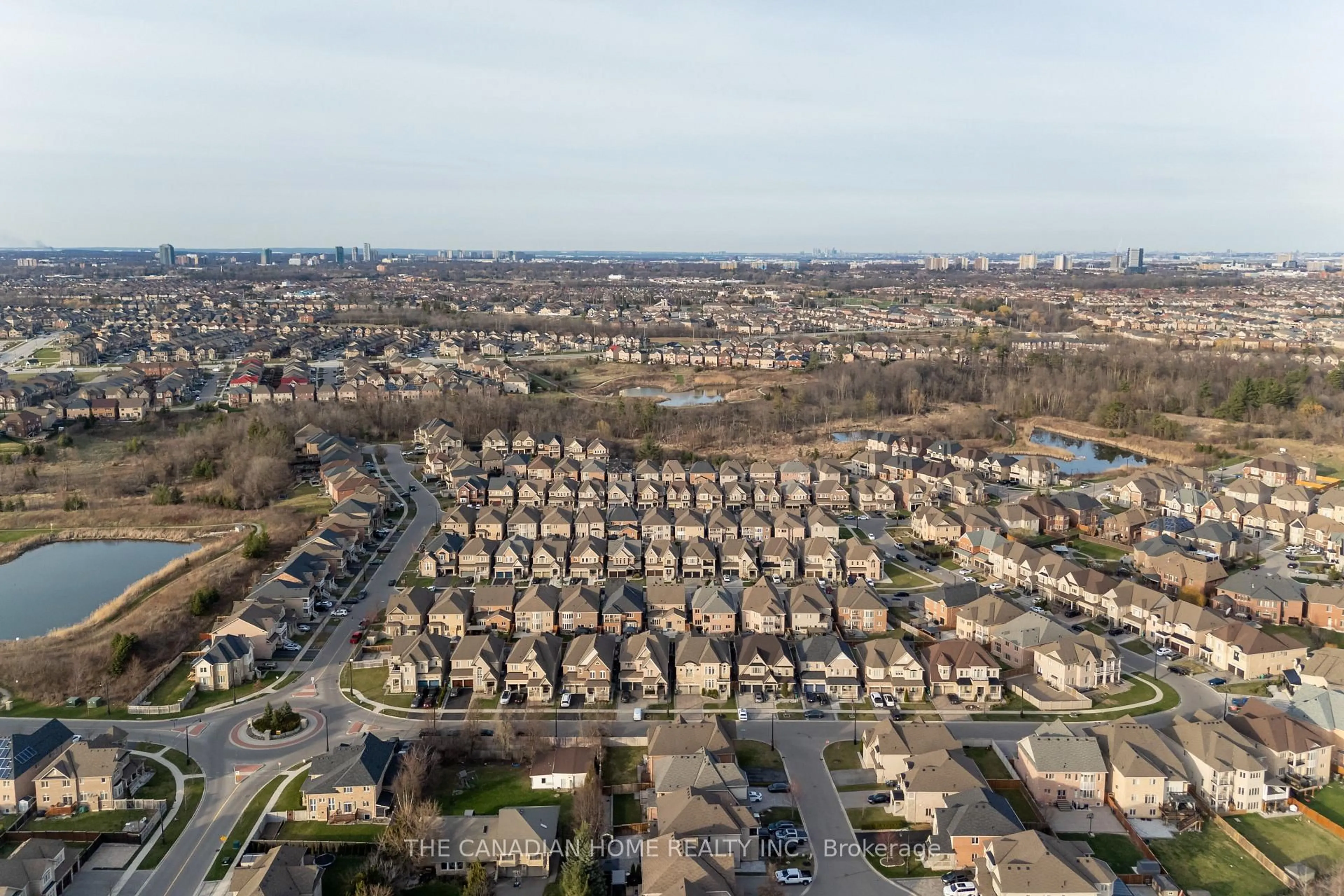 A pic from outside/outdoor area/front of a property/back of a property/a pic from drone, street for 13 Templar St, Brampton Ontario L6Y 2Y2