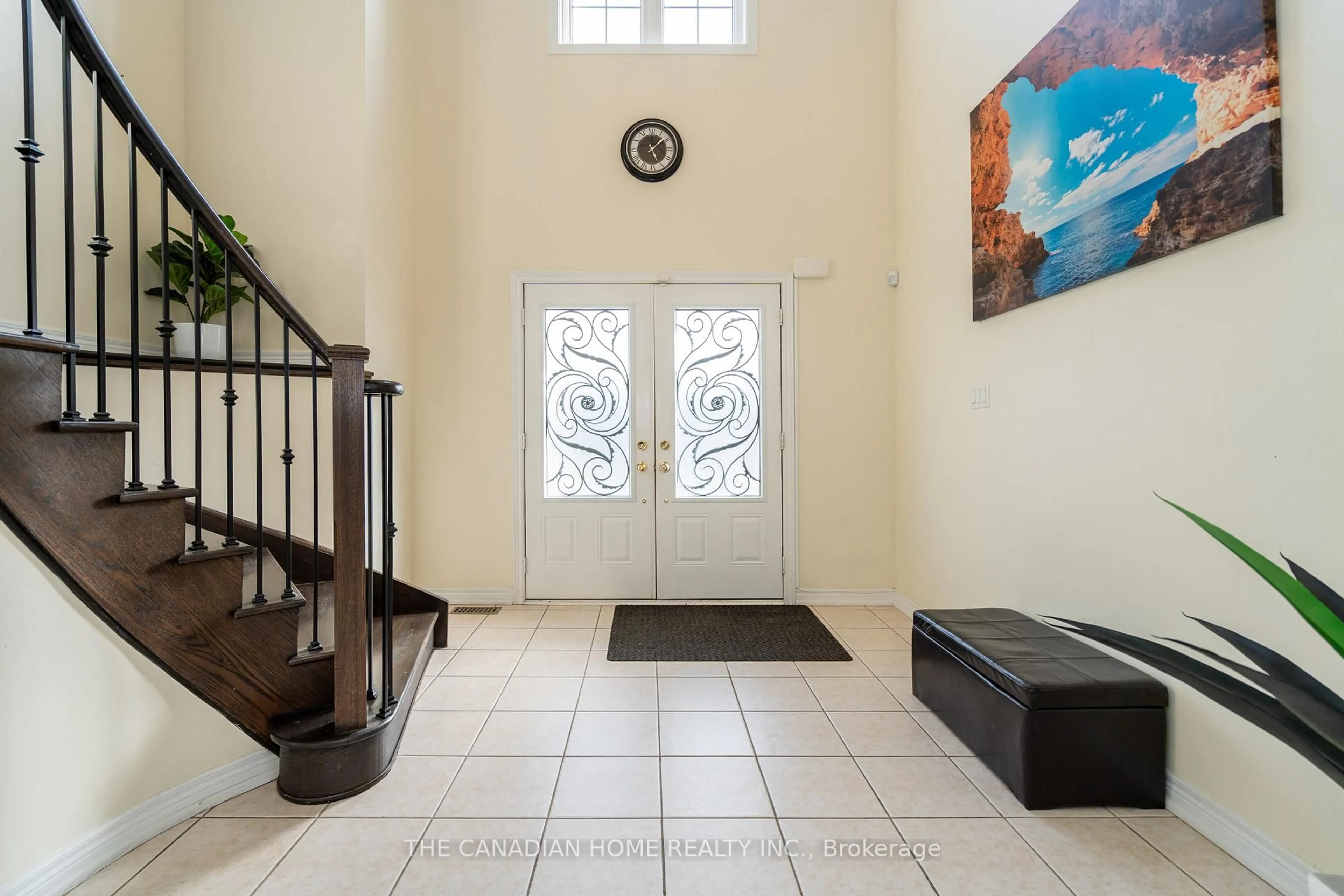Indoor foyer for 13 Templar St, Brampton Ontario L6Y 2Y2
