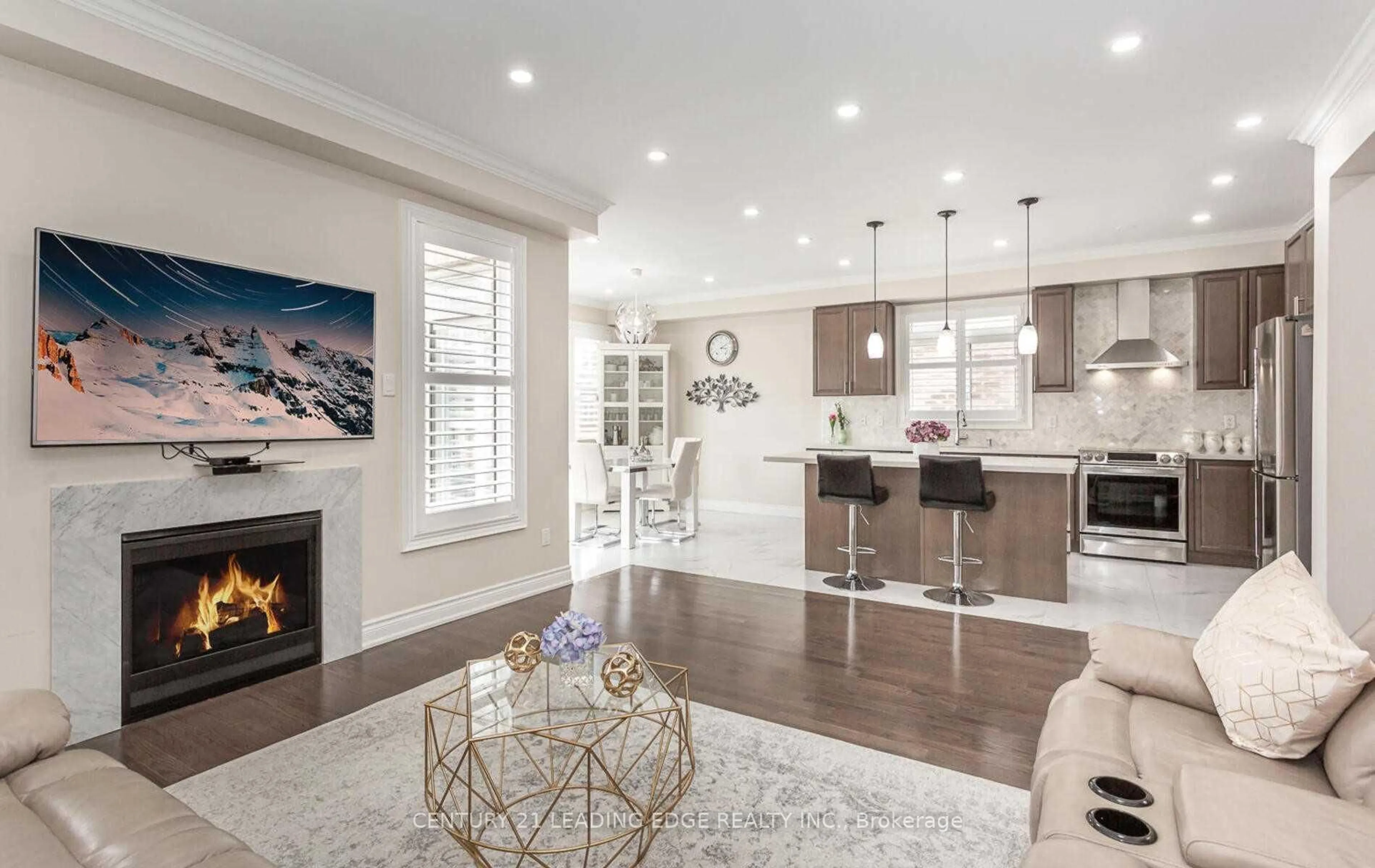 Open concept kitchen, unknown for 7 Vetch St, Brampton Ontario L6Y 0E3