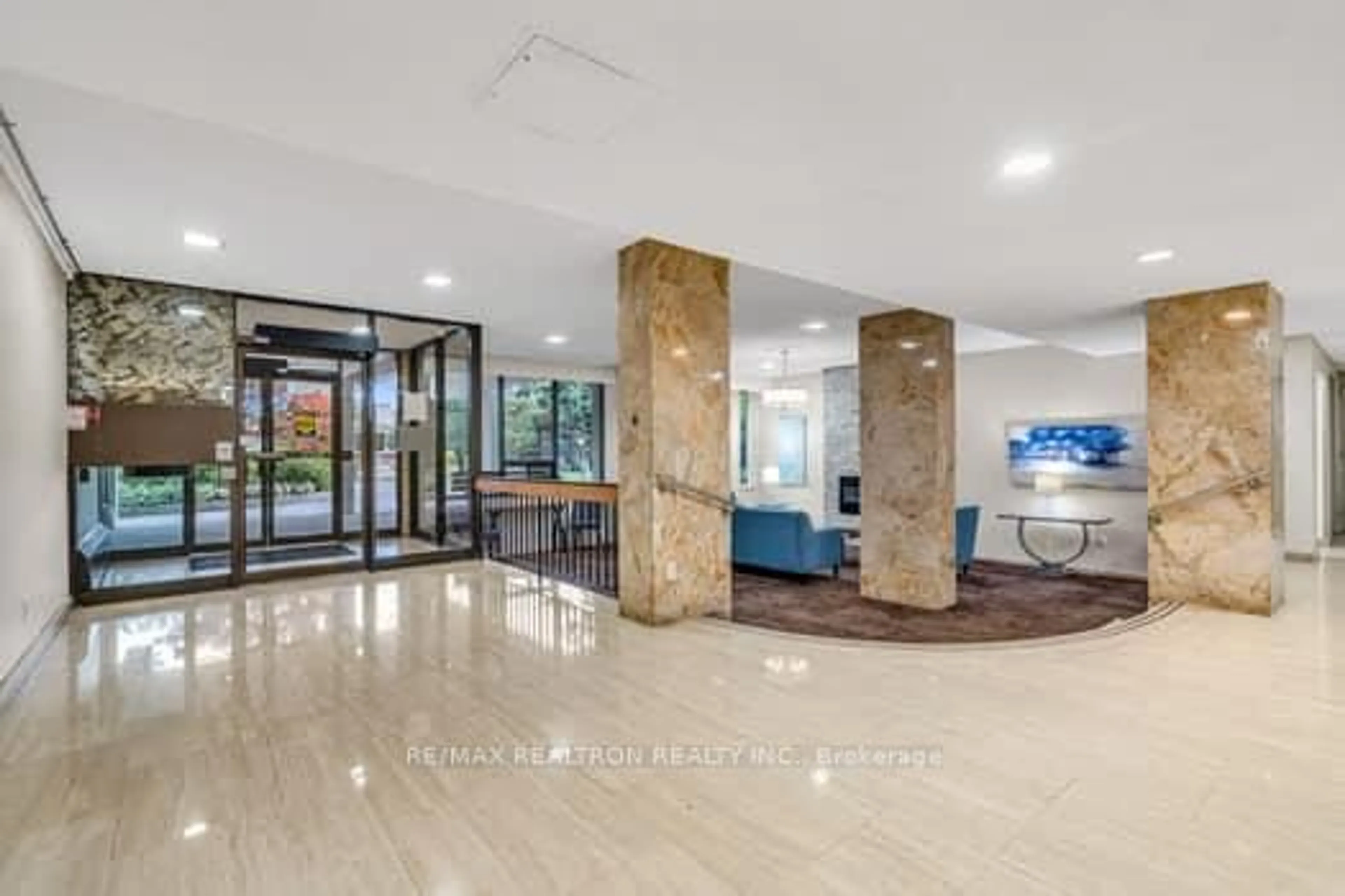 Lobby for 44 Longbourne Dr #1004, Toronto Ontario M9R 2M7