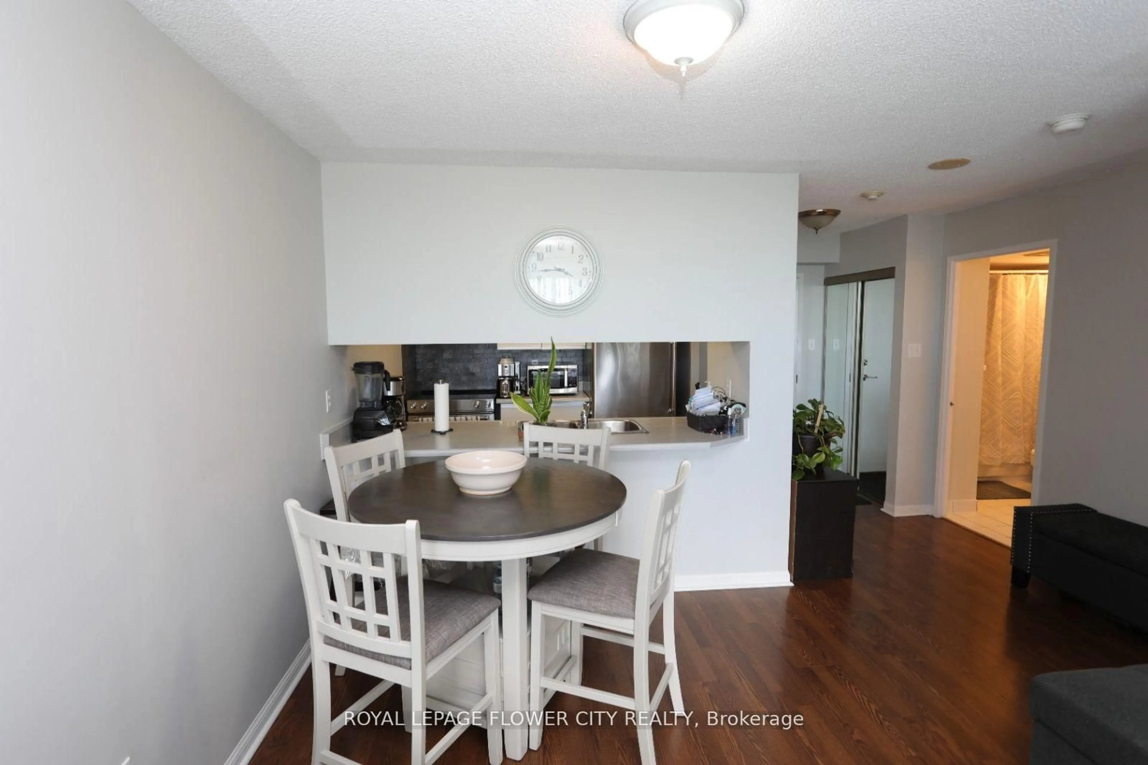 Unknown for 10 Laurelcrest St #603, Brampton Ontario L6S 5Y3