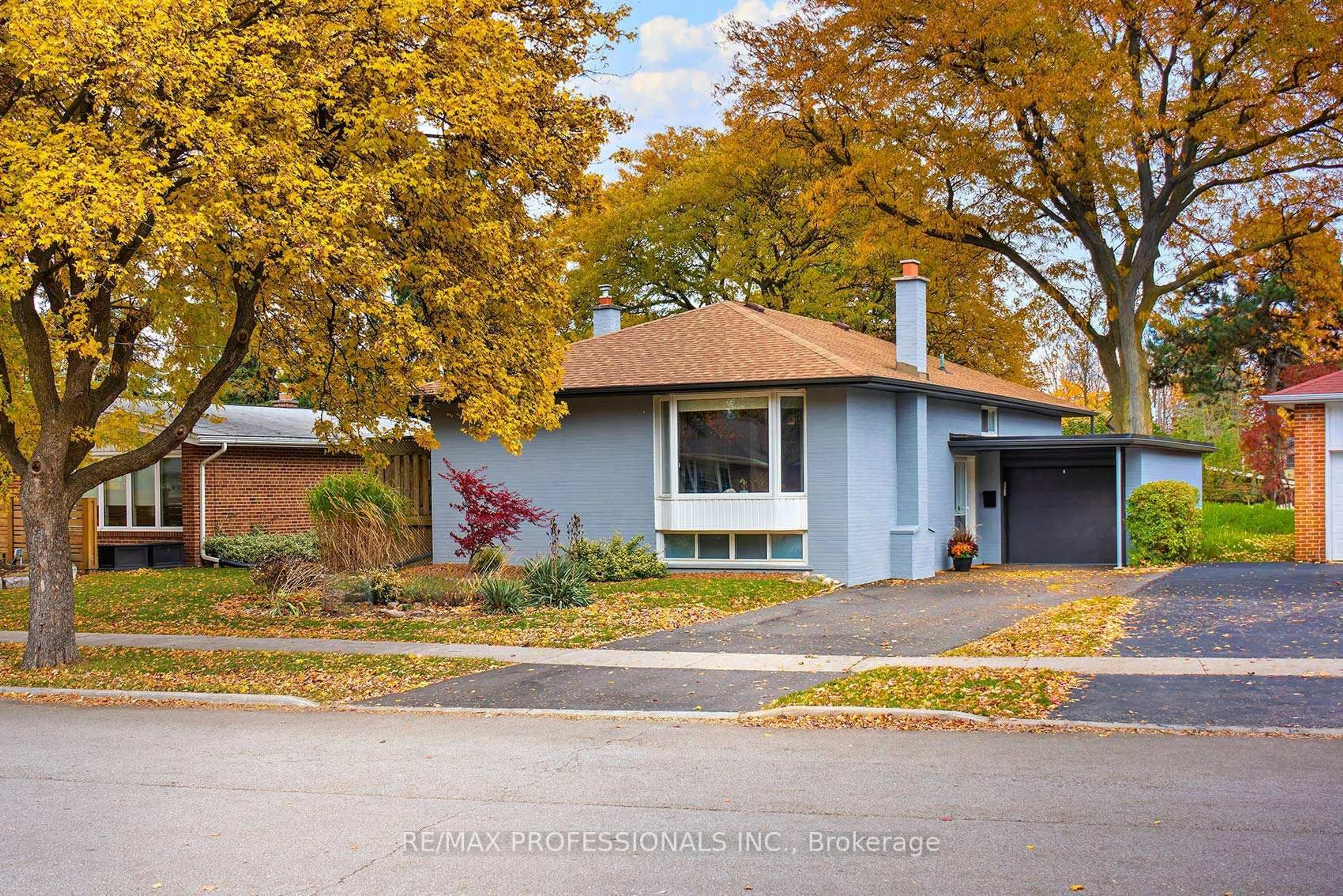 Unknown for 17 Beaver Bend Cres, Toronto Ontario M9B 5P7