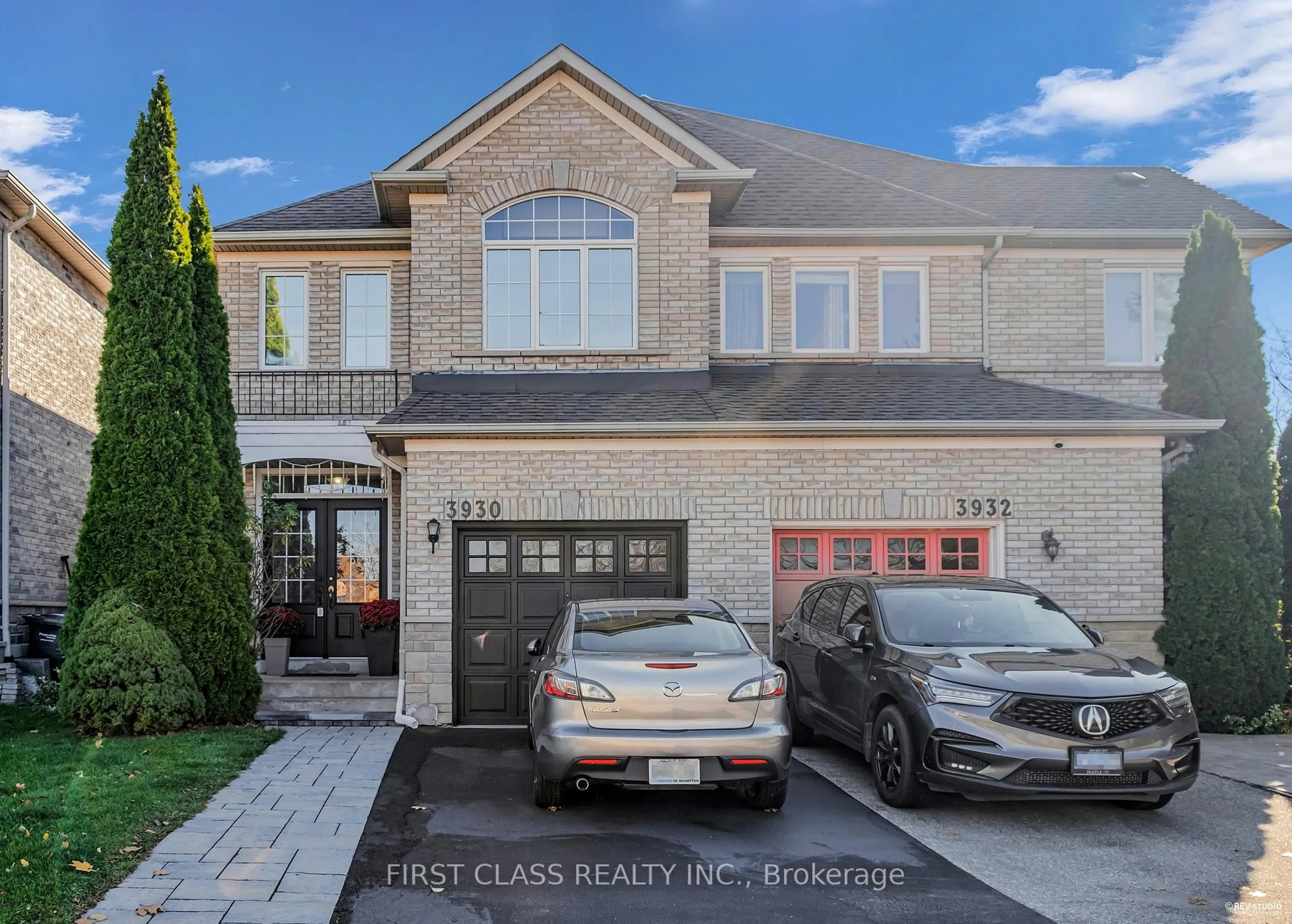 Home with brick exterior material, street for 3930 Mcdowell Dr, Mississauga Ontario L5M 6P3