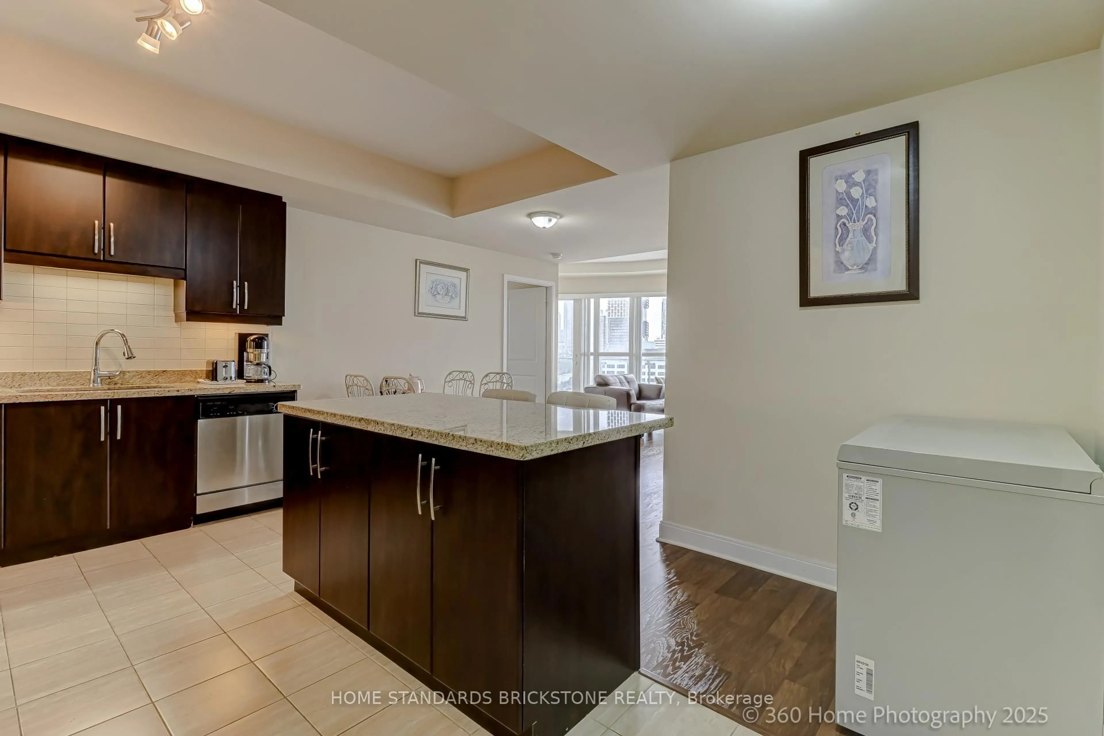 Open concept kitchen, unknown for 50 Absolute Ave #1106, Mississauga Ontario L4Z 0A8