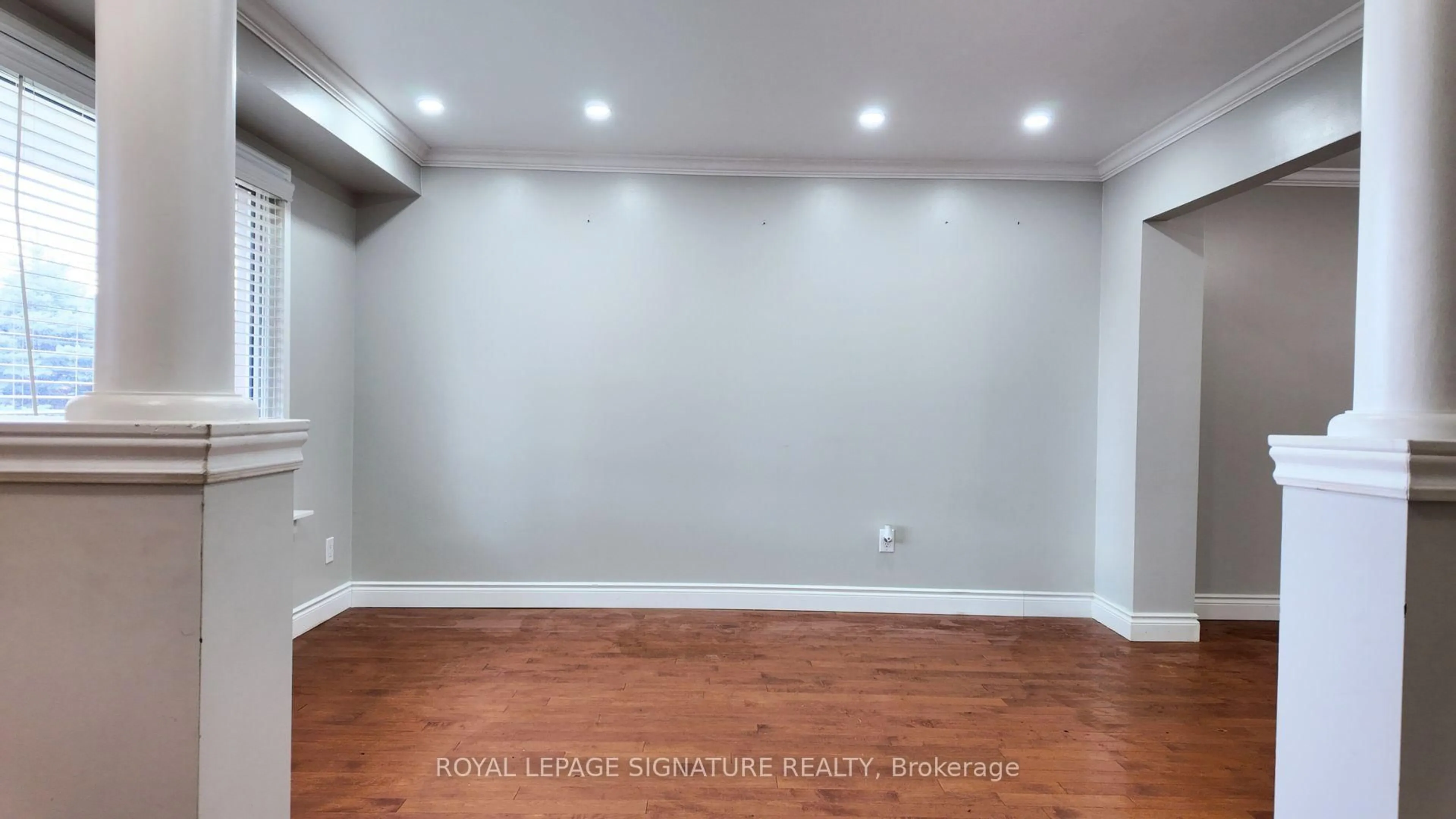 A pic of a room for 71 Mandarin Cres, Brampton Ontario L6S 2S2