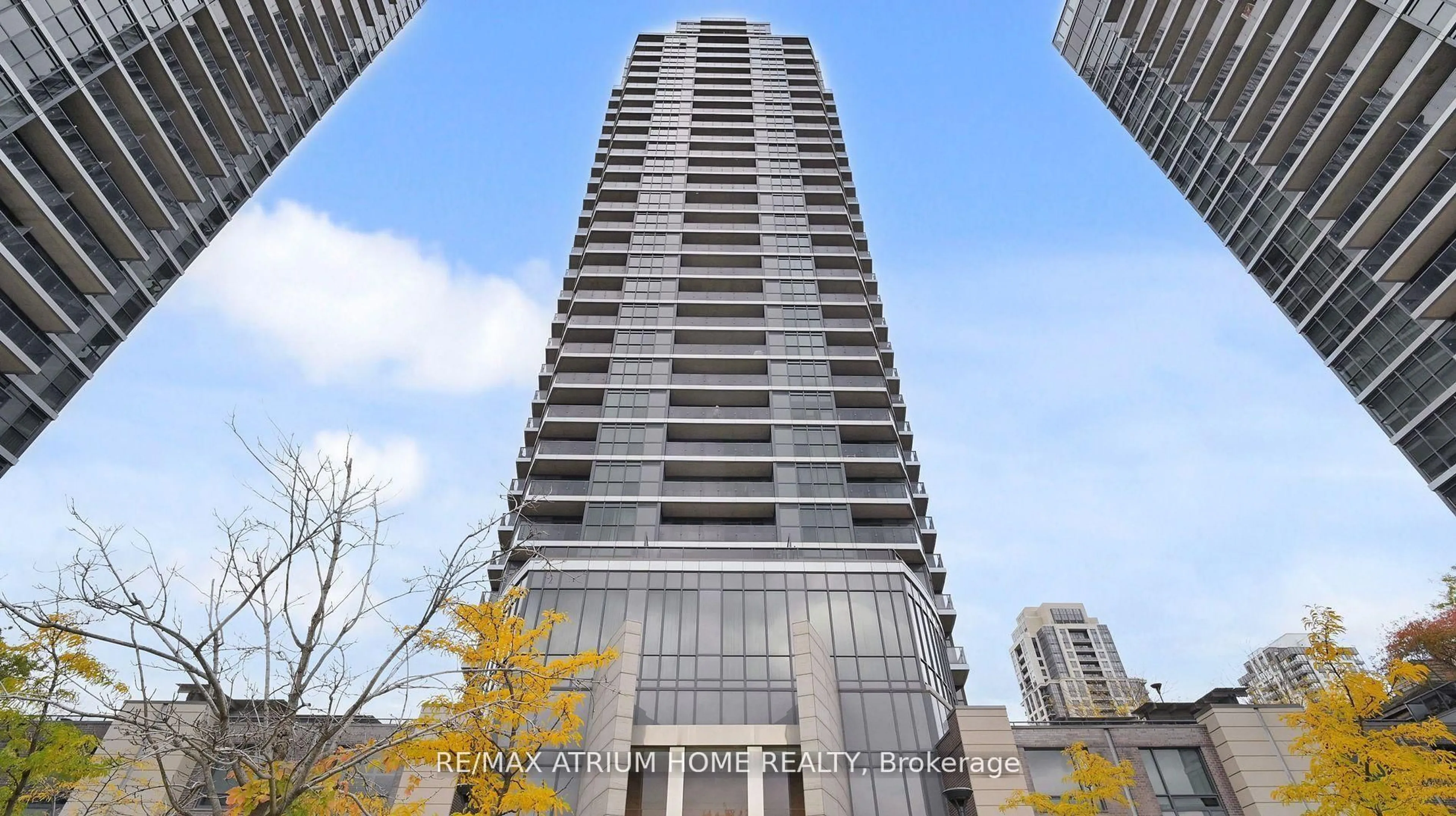 Indoor foyer for 5 Valhalla Inn Rd #1803, Toronto Ontario M9B 0B1