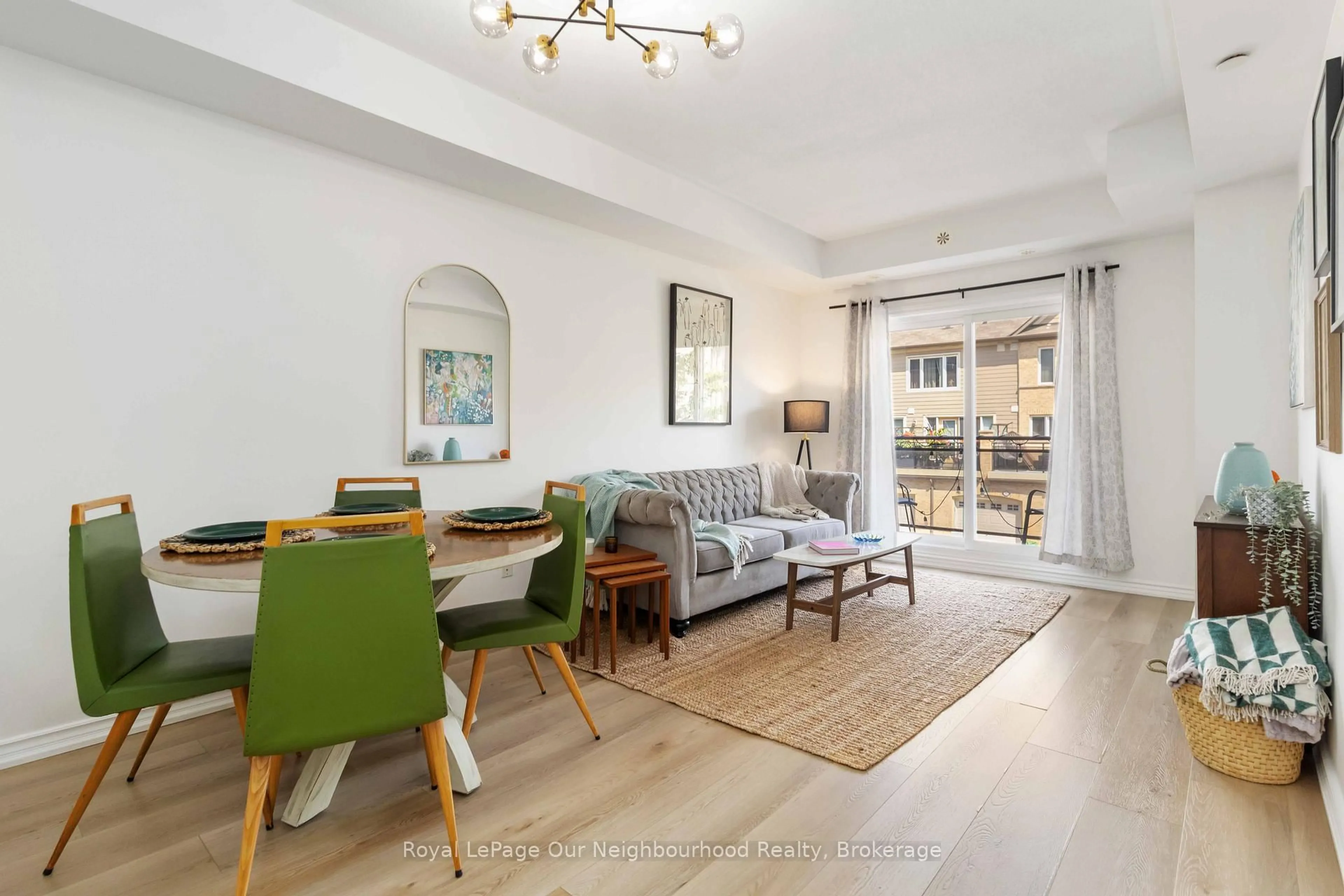 Living room with furniture, unknown for 3075 Thomas St #201, Mississauga Ontario L5M 0L4