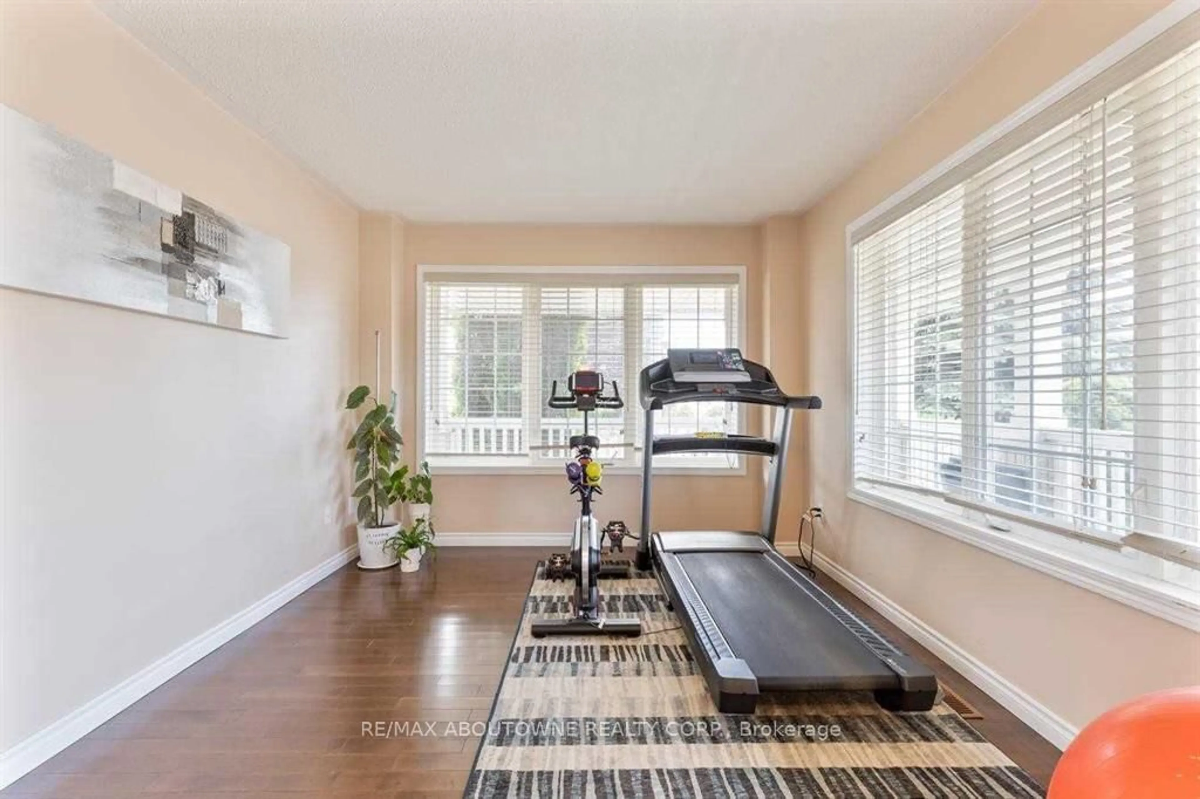 Gym or fitness room for 3875 Thomas St, Mississauga Ontario L5M 7A6