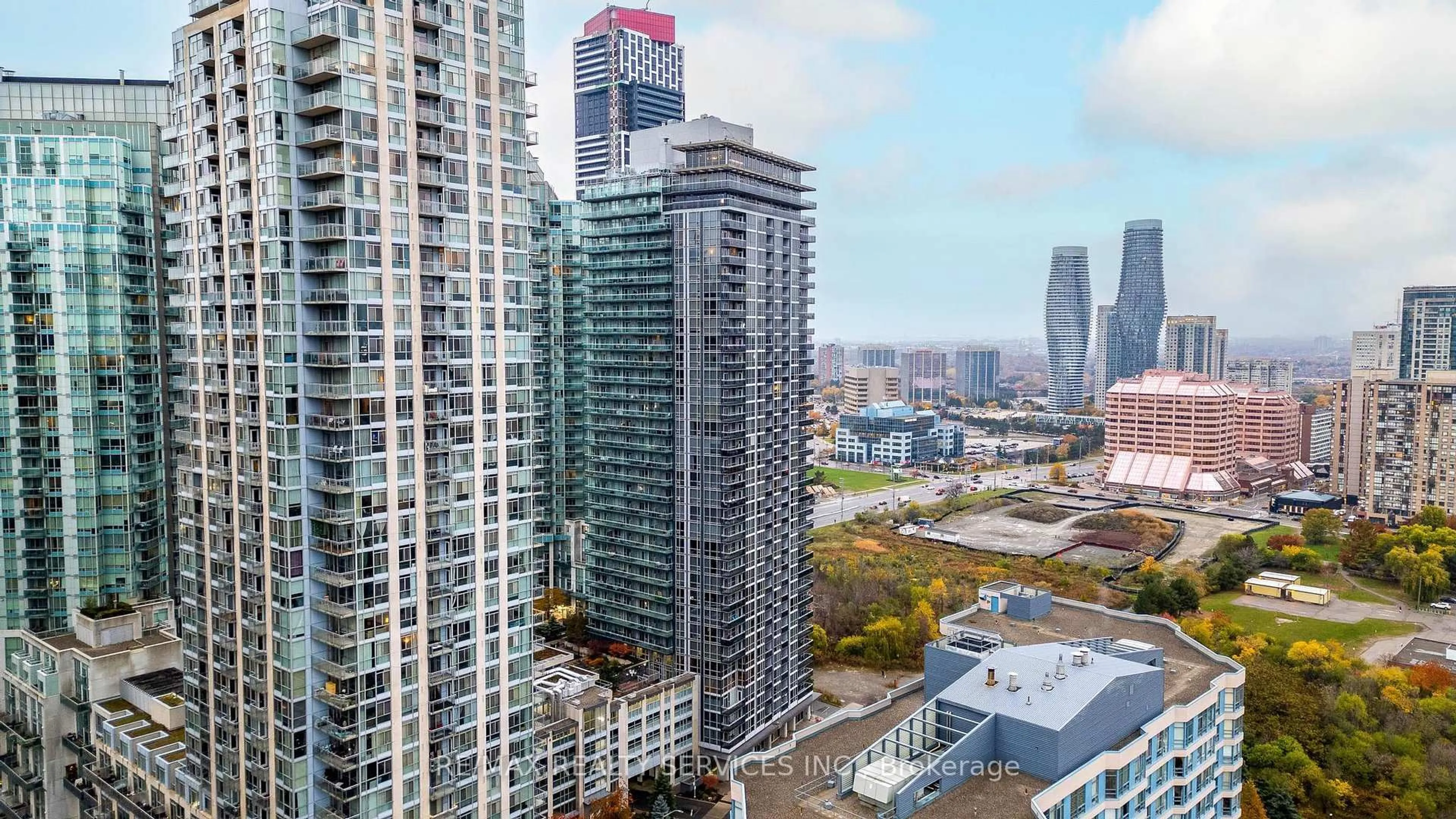 A pic from outside/outdoor area/front of a property/back of a property/a pic from drone, city buildings view from balcony for 223 Webb Dr #1701, Mississauga Ontario L5B 0E8