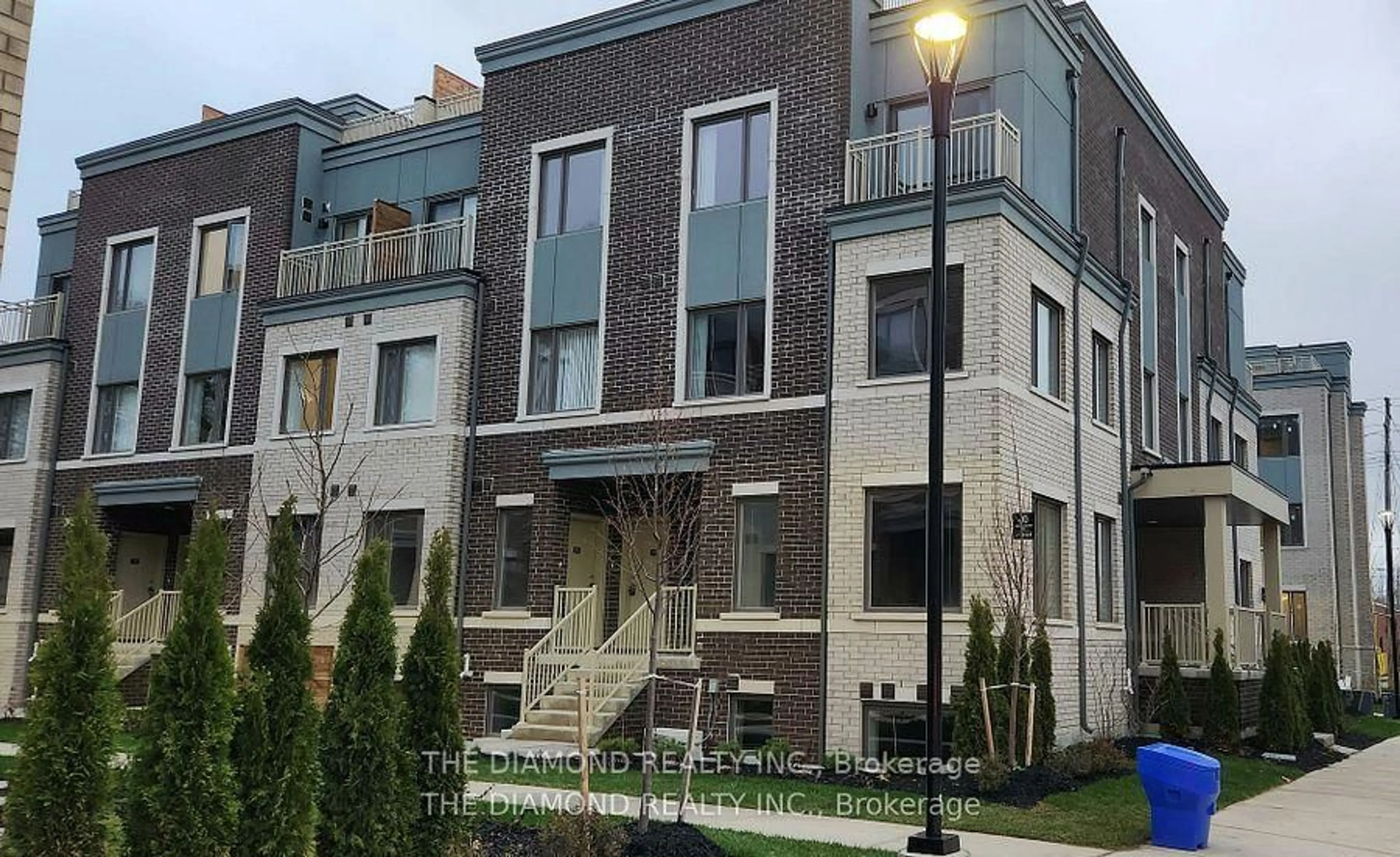 Home with brick exterior material, street for 40 William Jackson Way #128, Toronto Ontario M8V 0J7