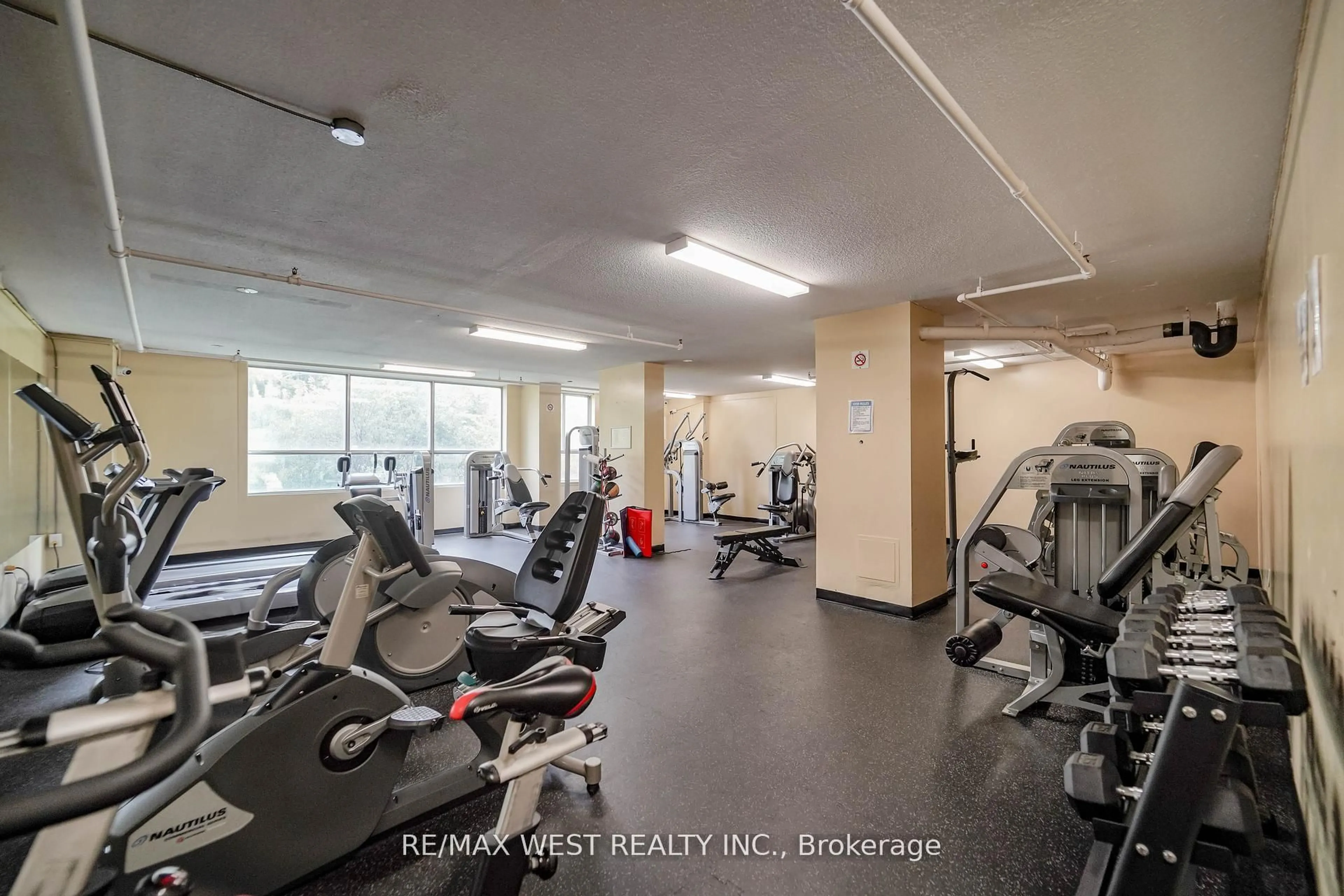 Gym or fitness room for 40 Panorama Crt #408, Toronto Ontario M9V 4M1