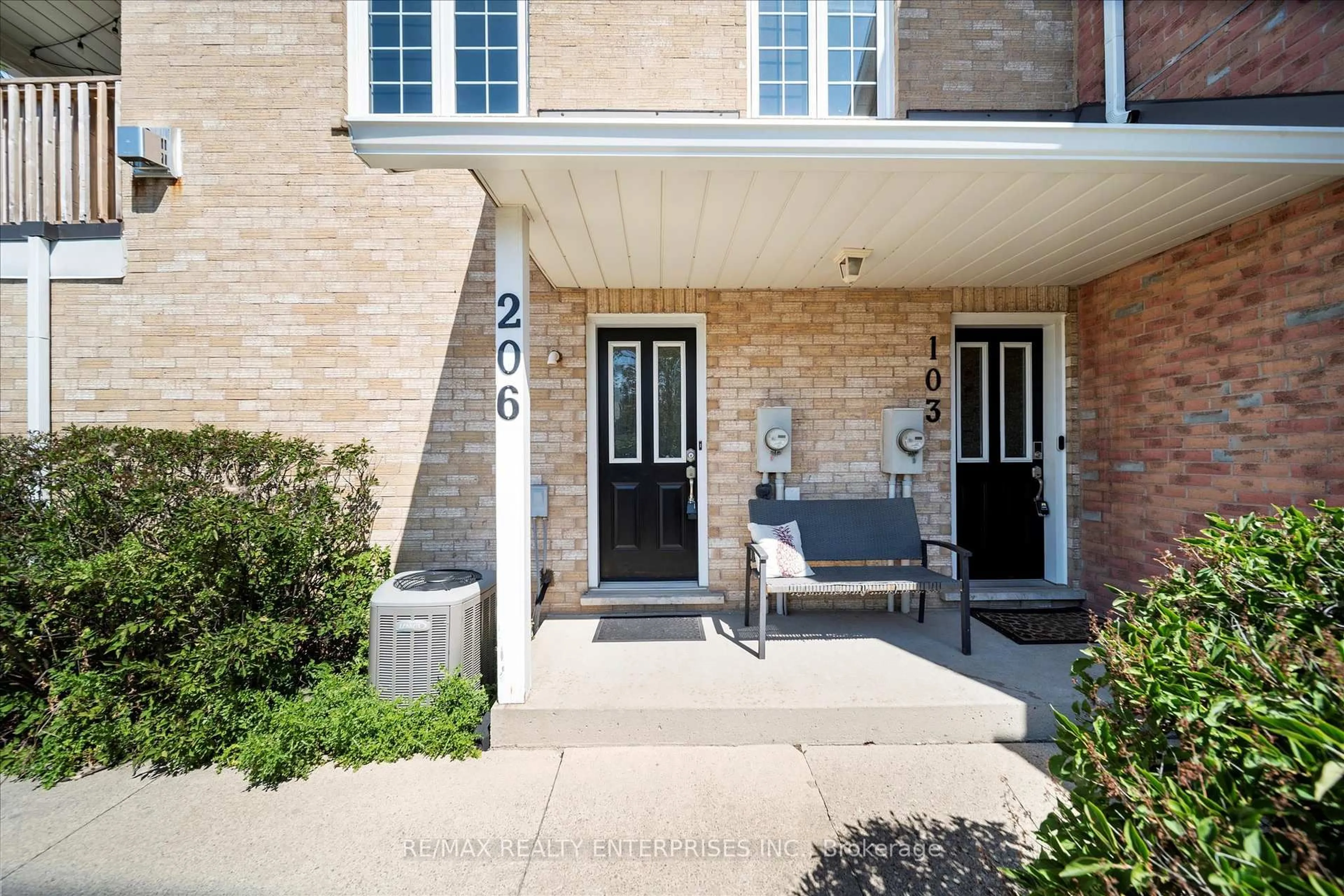 Unknown for 2055 Walkers Line #206, Burlington Ontario L7M 4B5