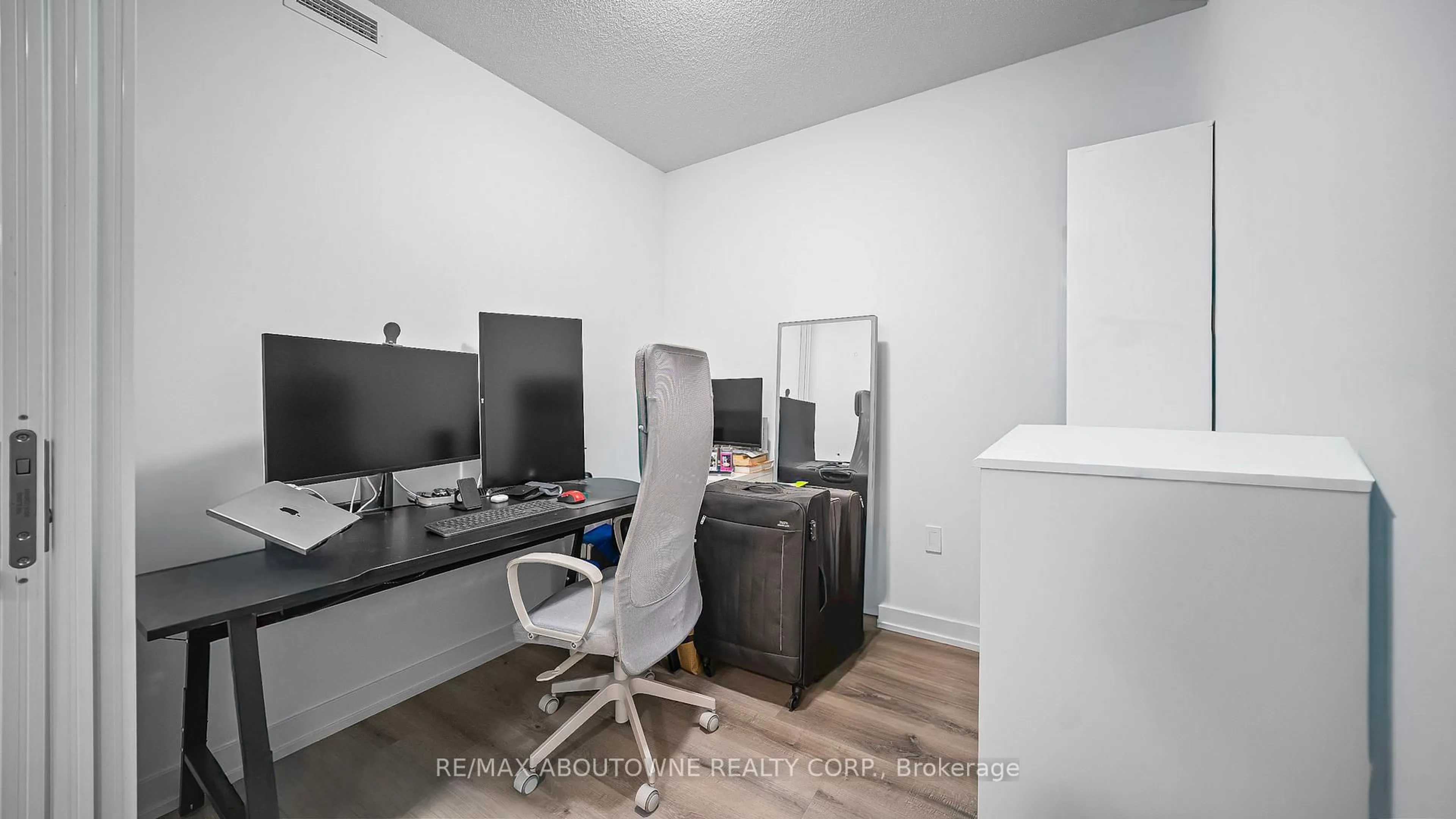 A pic of a room for 556 Marlee Ave #412, Toronto Ontario M6B 0B1