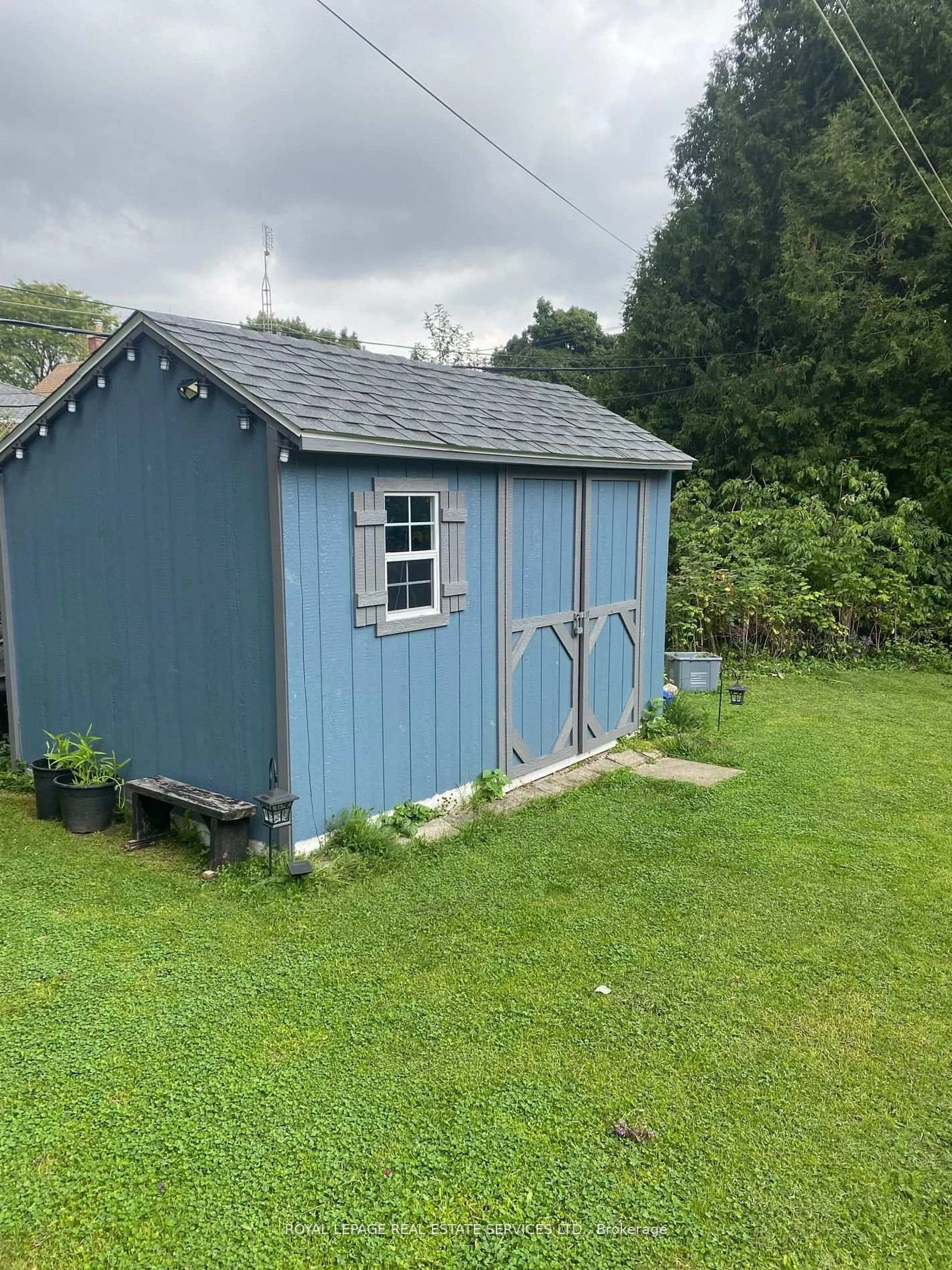 Shed for 33 Roxaline St, Toronto Ontario M9P 2Z1