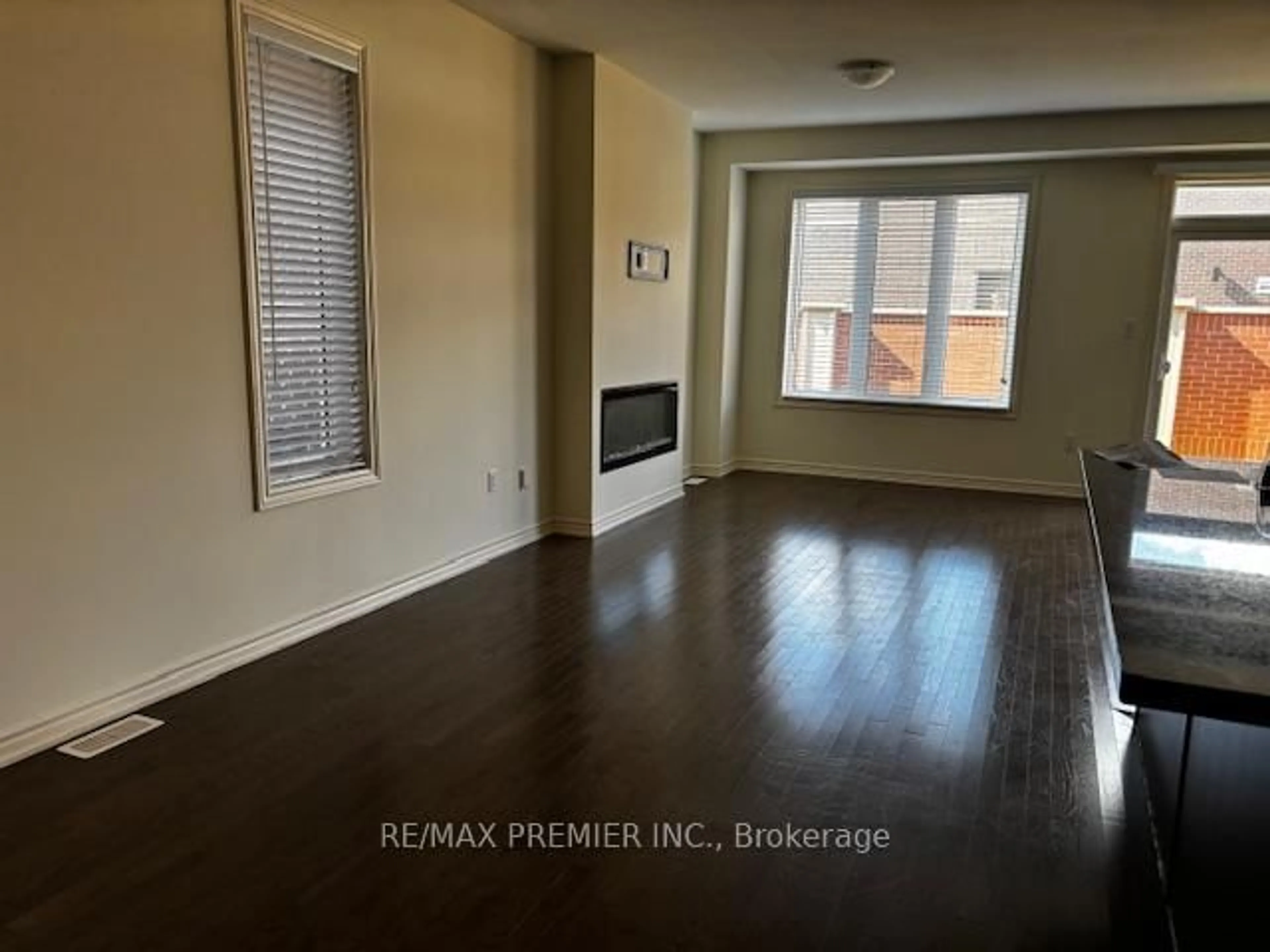 A pic of a room for 10 Donald Ficht Cres, Brampton Ontario L7A 5H8