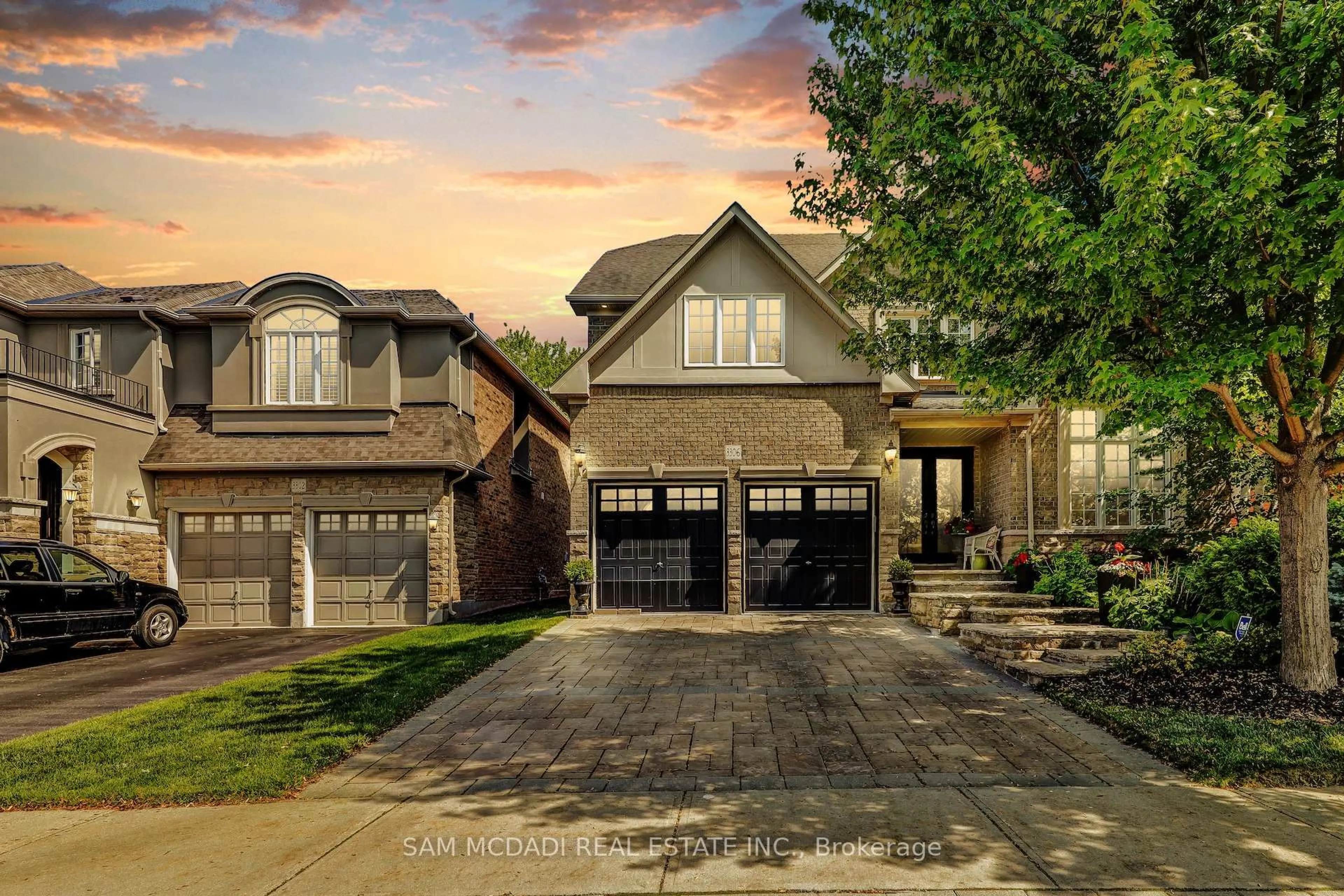 Home with brick exterior material, street for 3306 Fox Run Circ, Oakville Ontario L6L 6W5